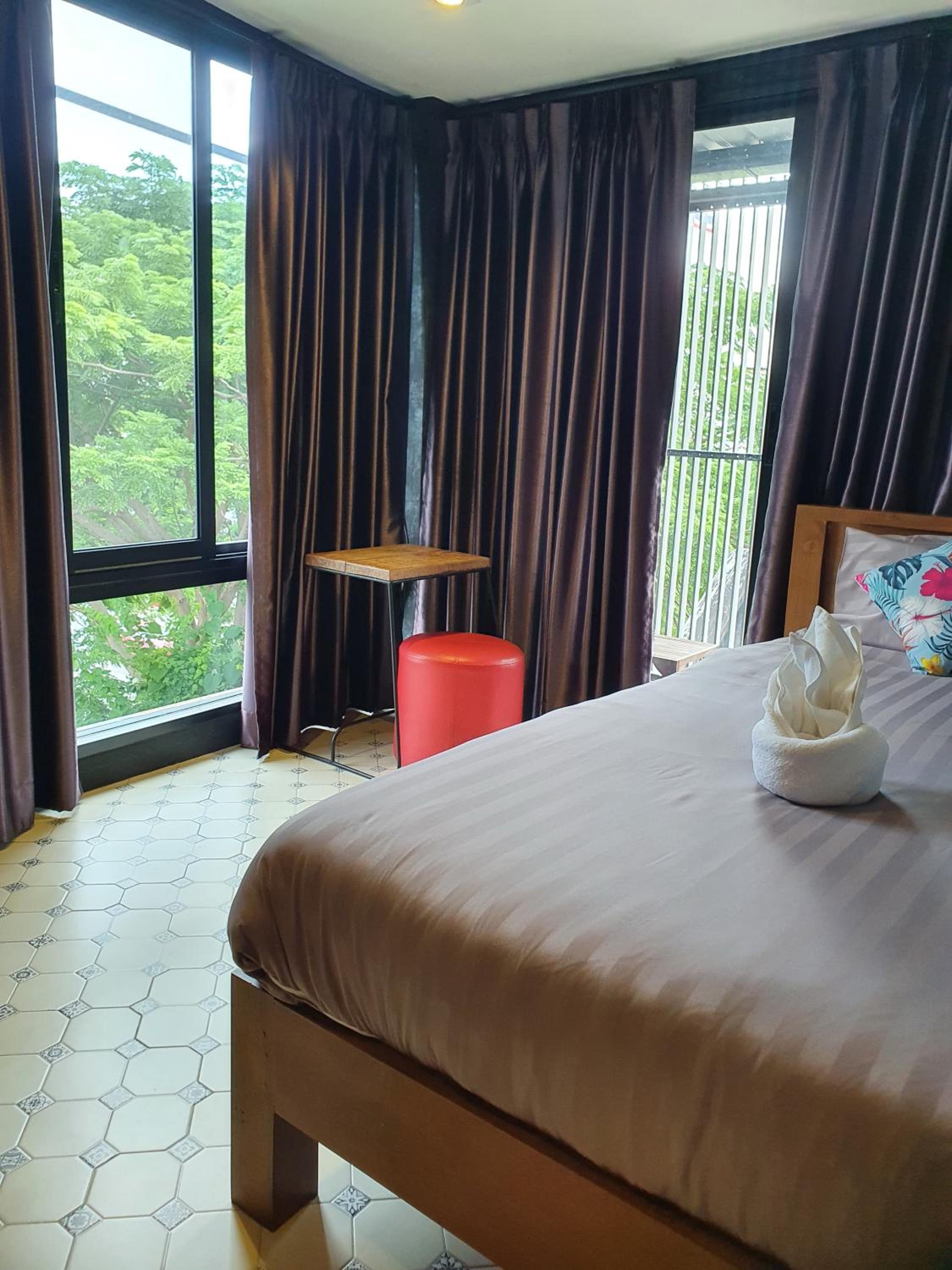 Foto de Baan Wualamphong บ้านวัวลำพอง