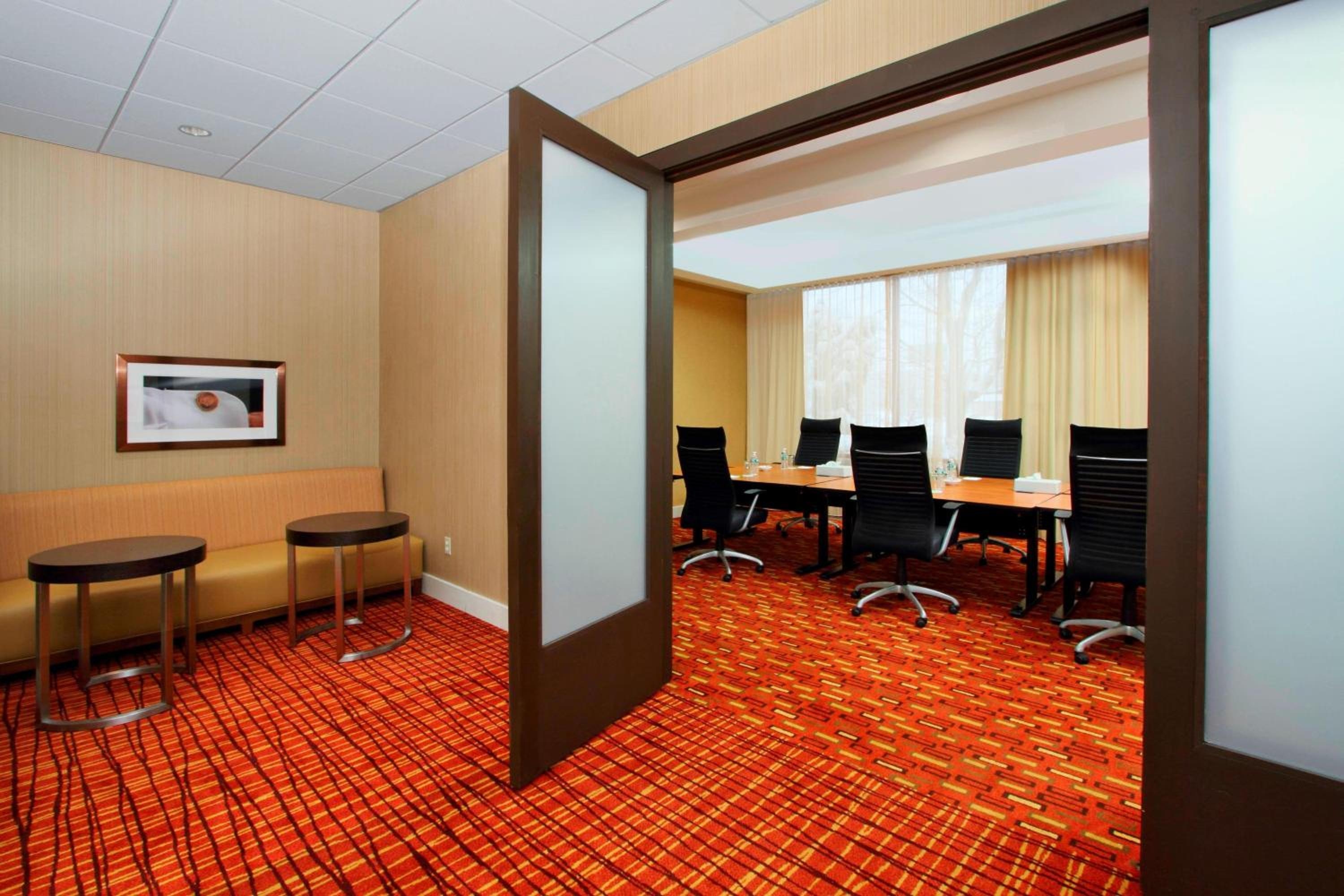 Foto de Courtyard by Marriott Lyndhurst/Meadowlands