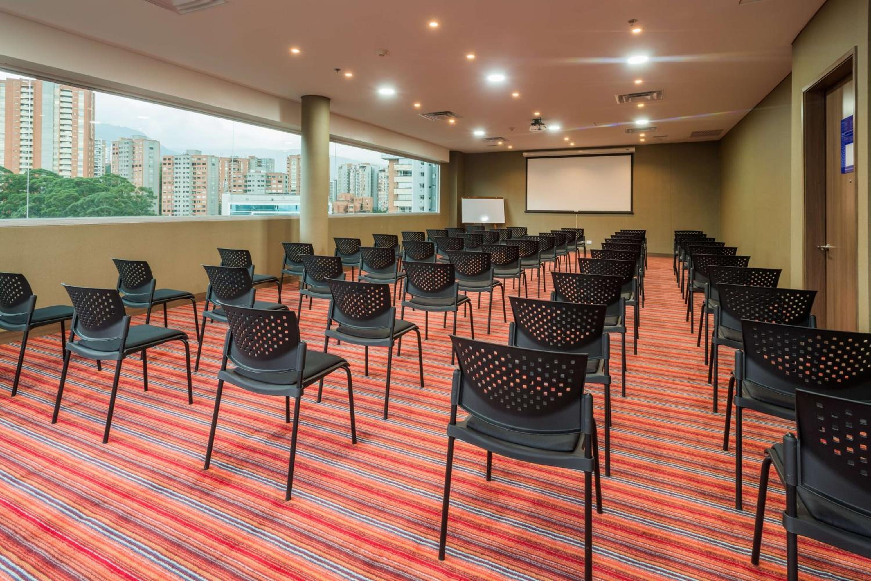 Foto de Hampton by Hilton Medellin