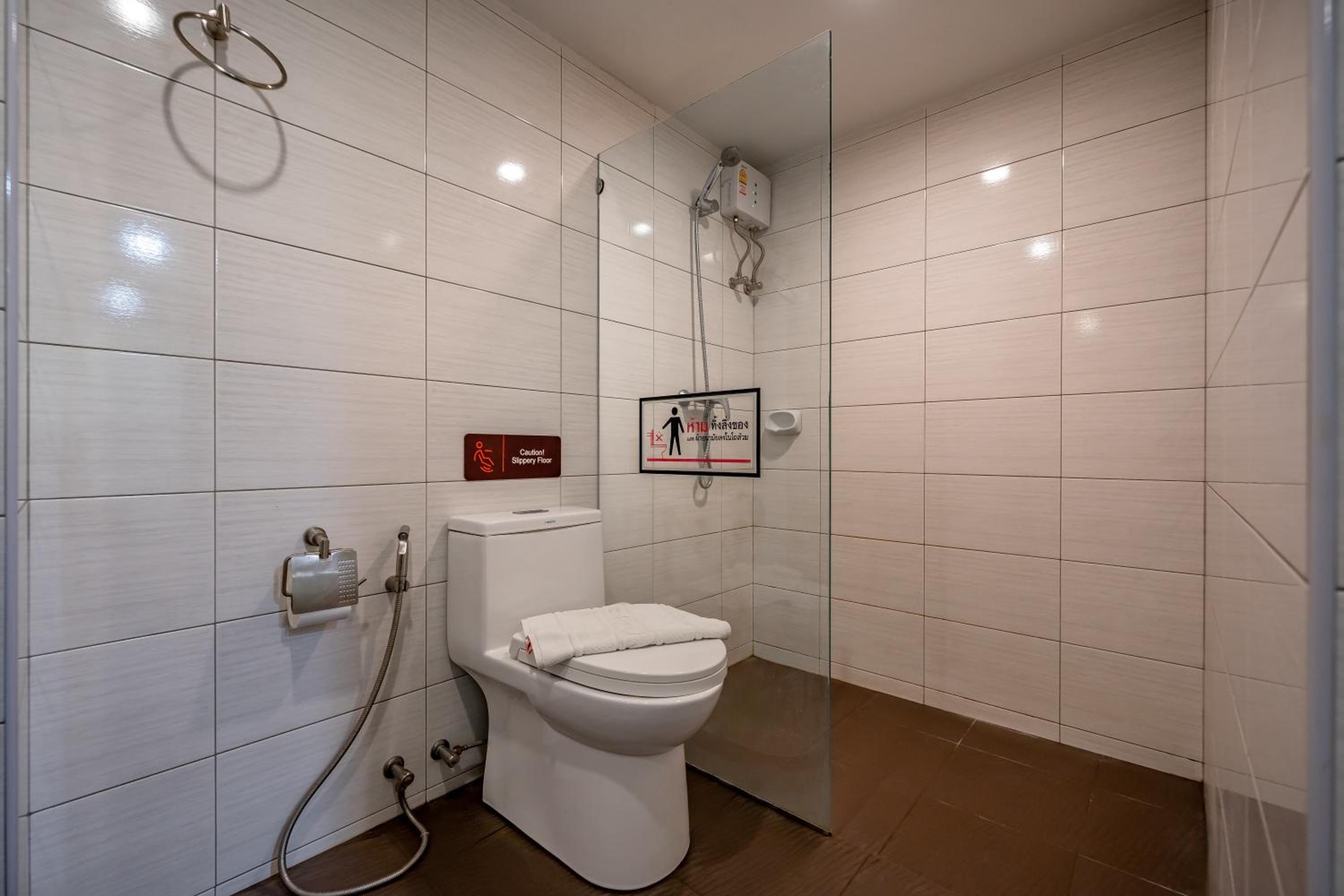 Foto de 7 Days Premium Hotel at Icon Siam Station - No Parking