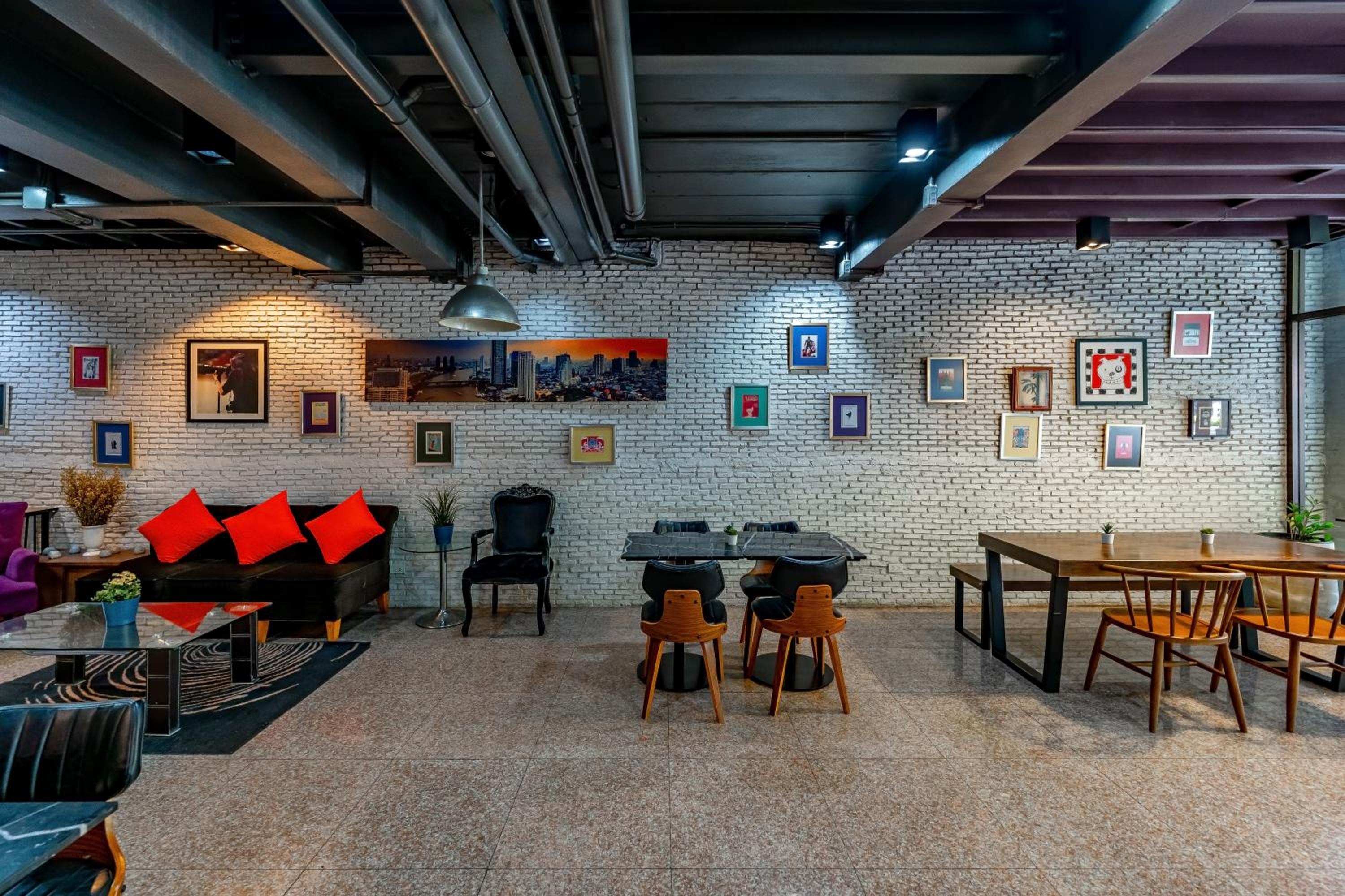 Foto de 7 Days Premium Hotel at Icon Siam Station - No Parking