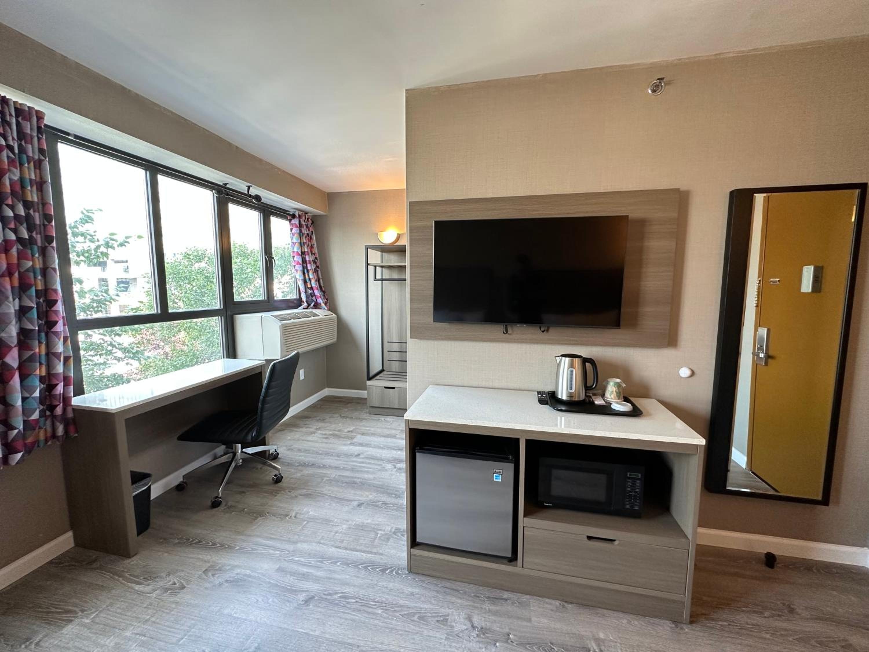 Foto de Regal Inn & Suites New York LaGuardia Hotel
