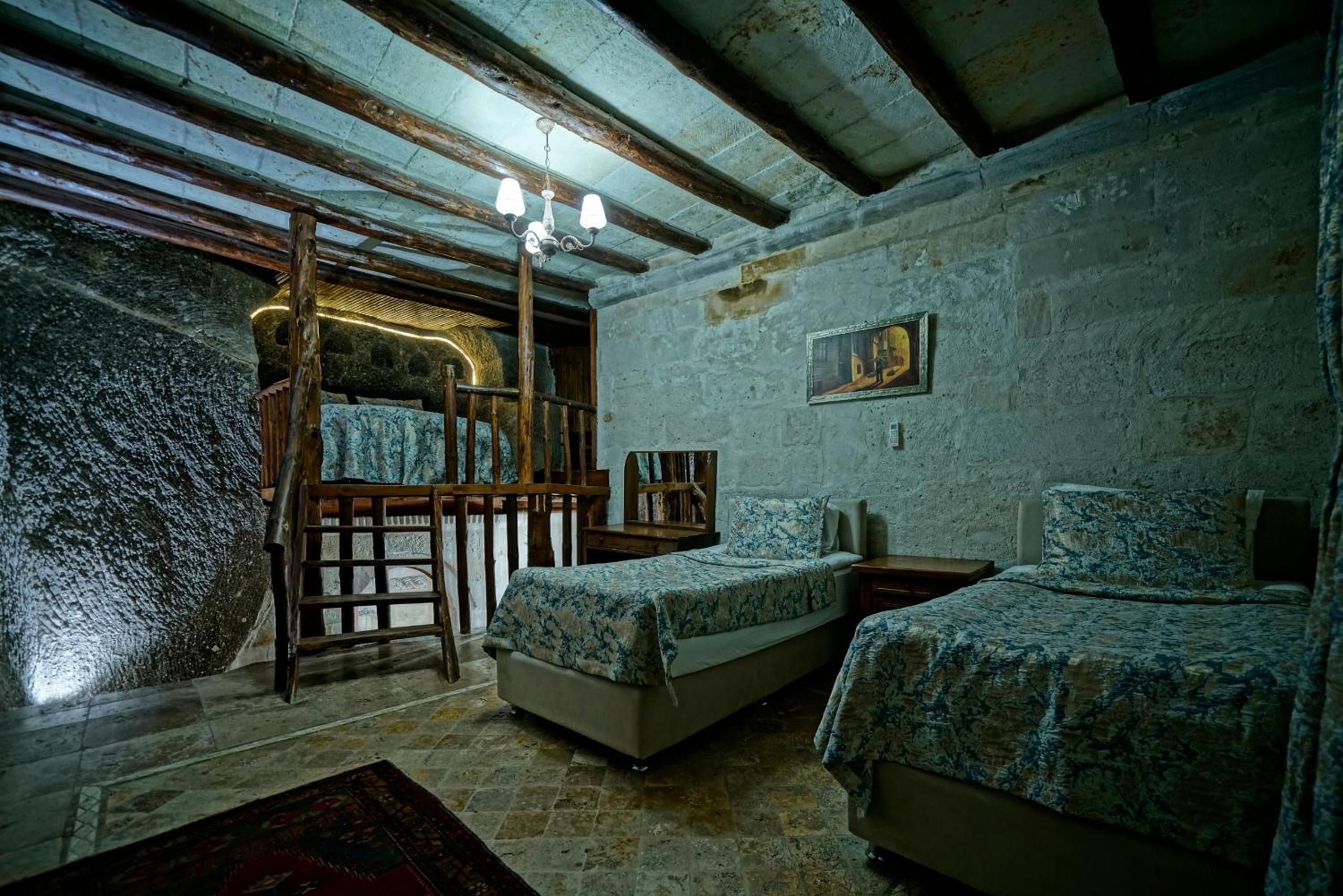 Foto de Holiday Cave Hotel