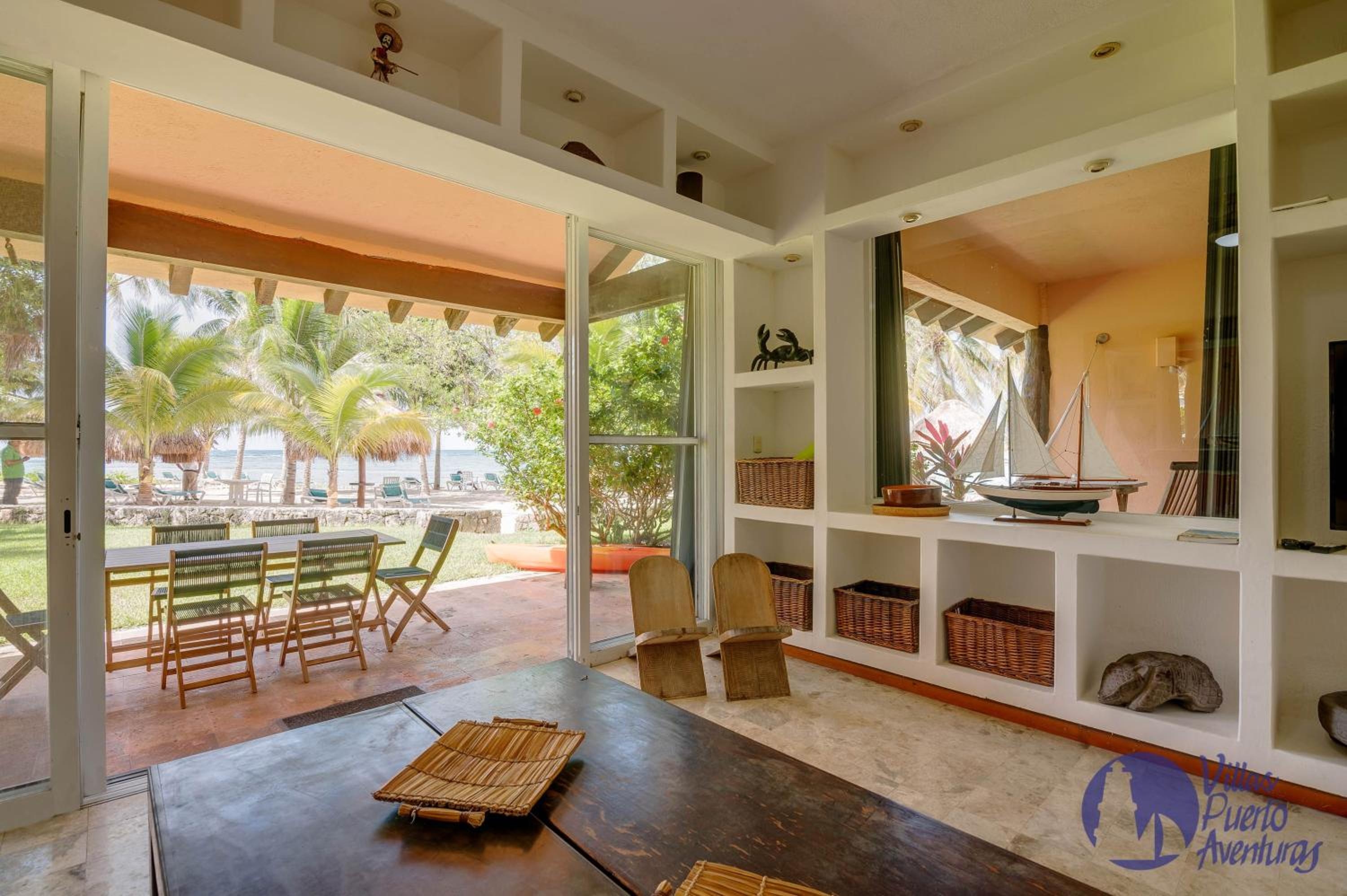 Foto de Chac Hal, Beachfront Apartment with Amenities - Chac Hal 2