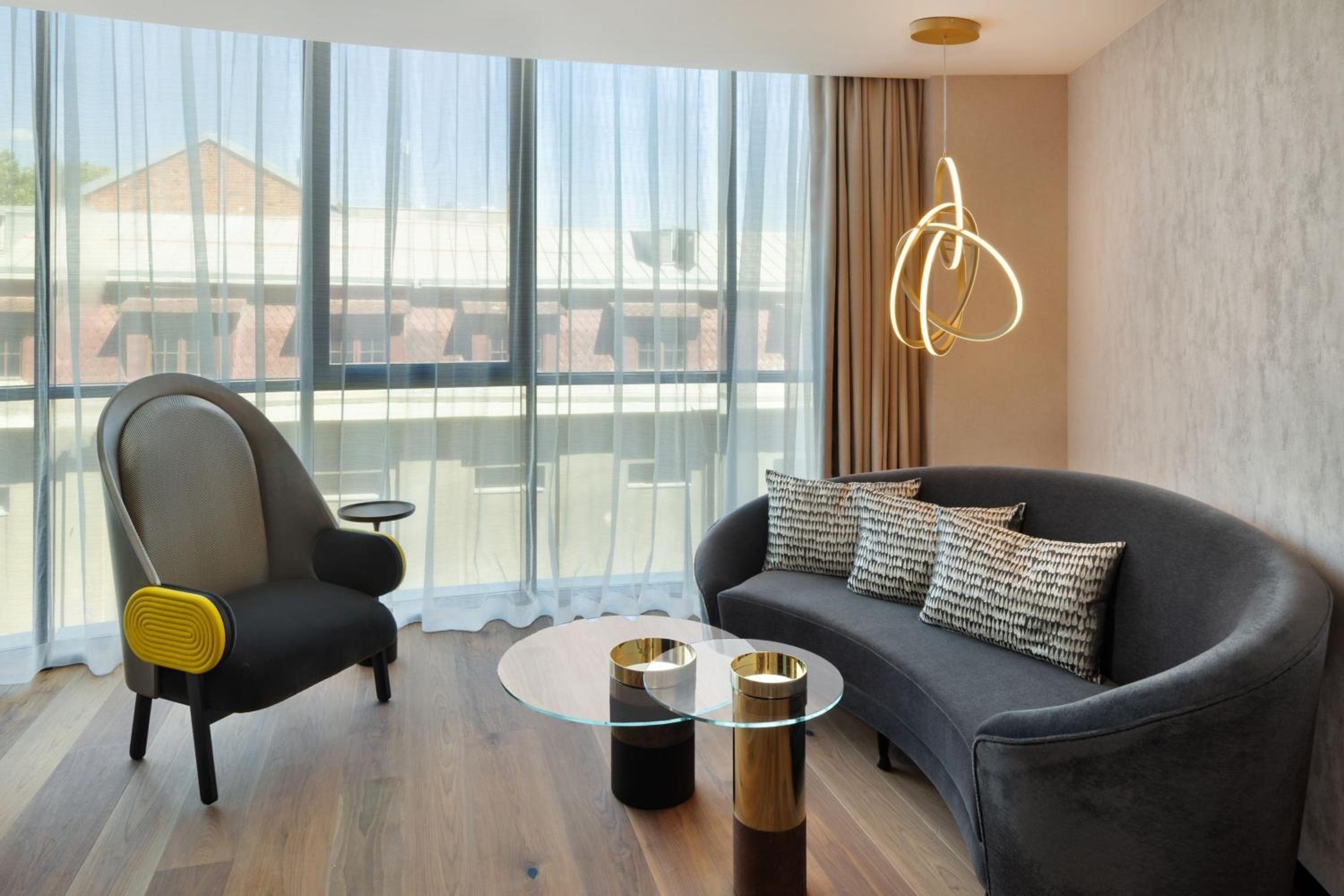 Foto de Paragraph Freedom Square, a Luxury Collection Hotel, Tbilisi