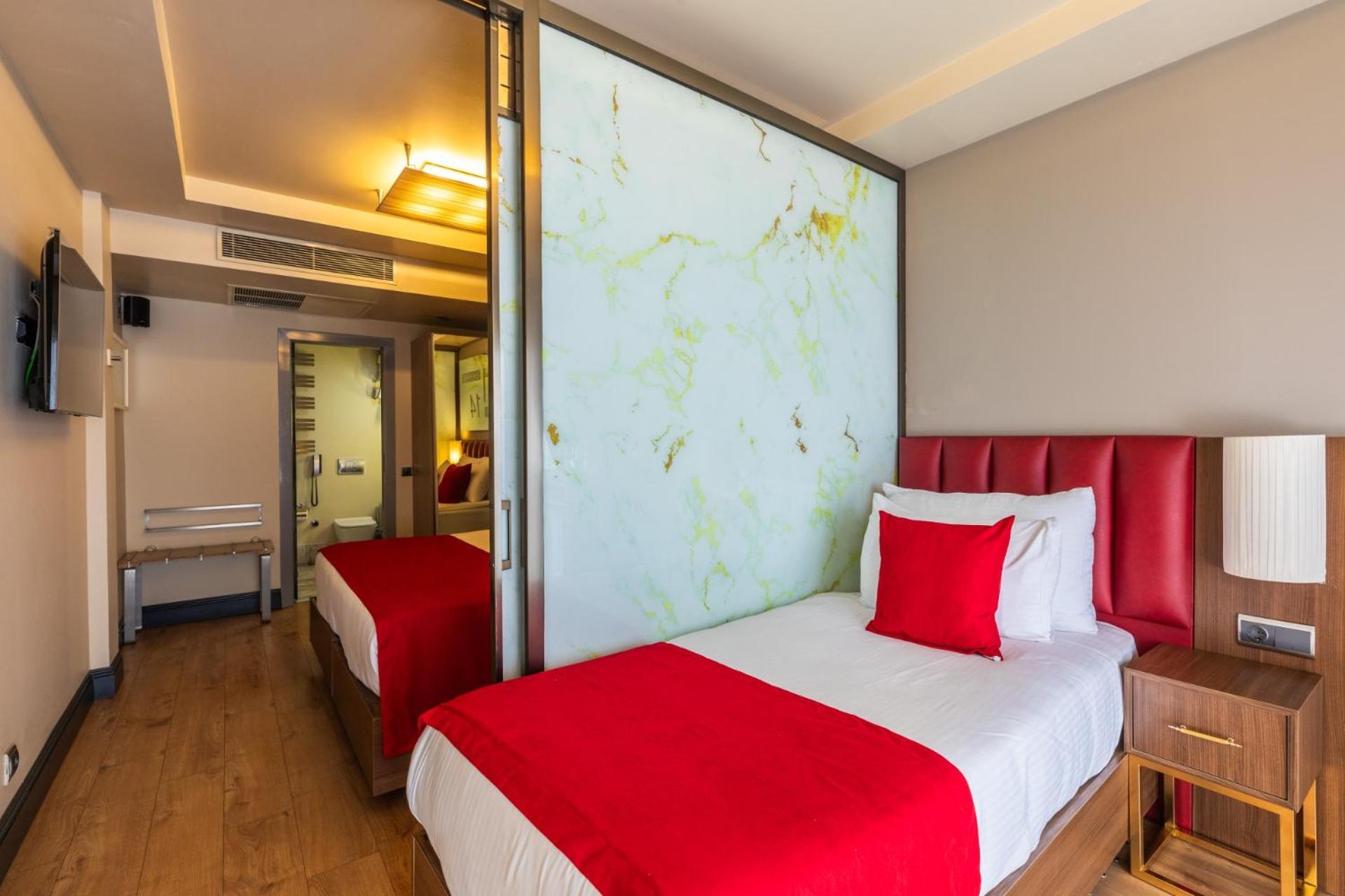 Foto de Ramada By Wyndham Istanbul Pera