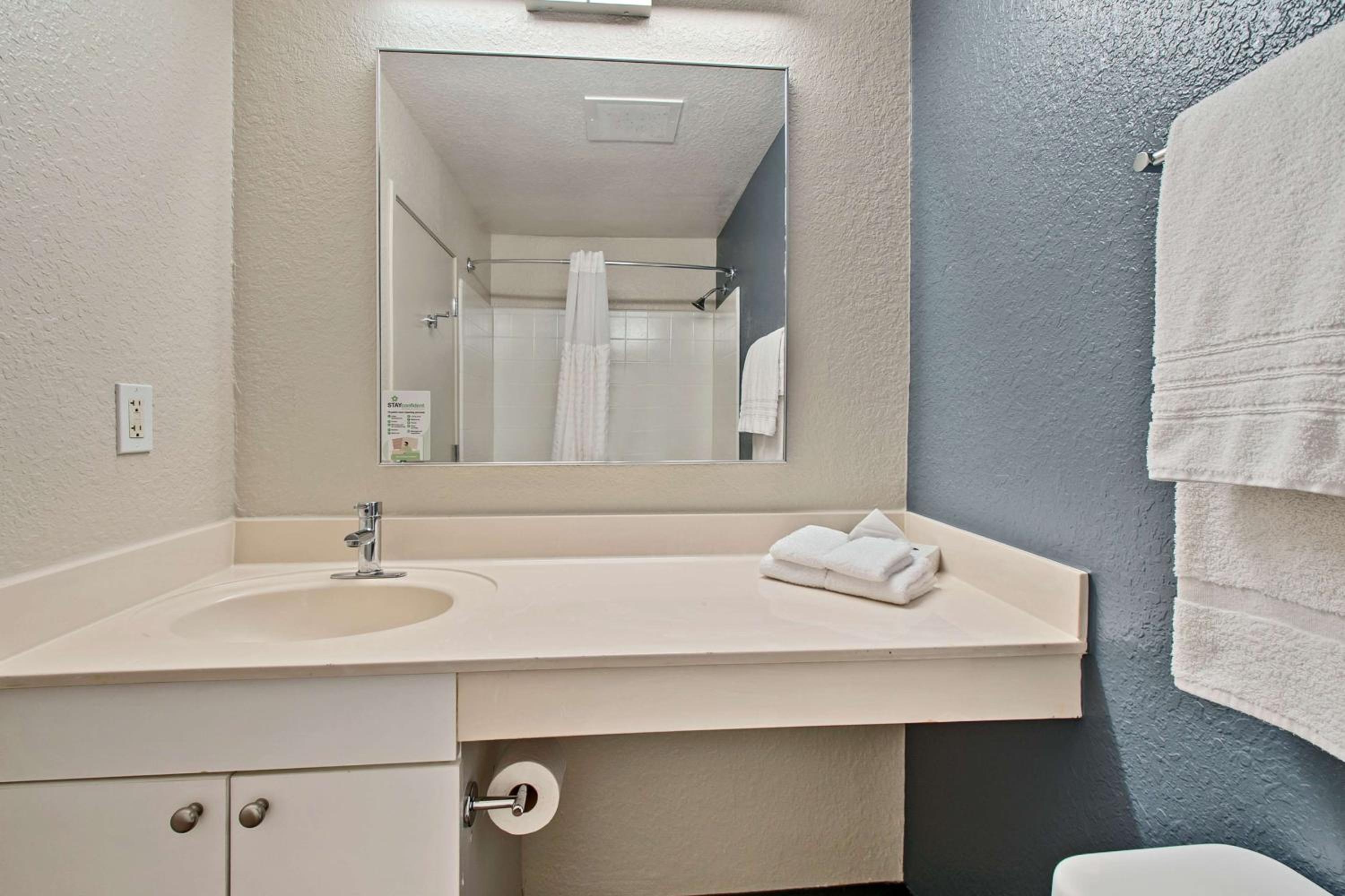 Foto de Extended Stay America Suites - Miami - Airport - Blue Lagoon