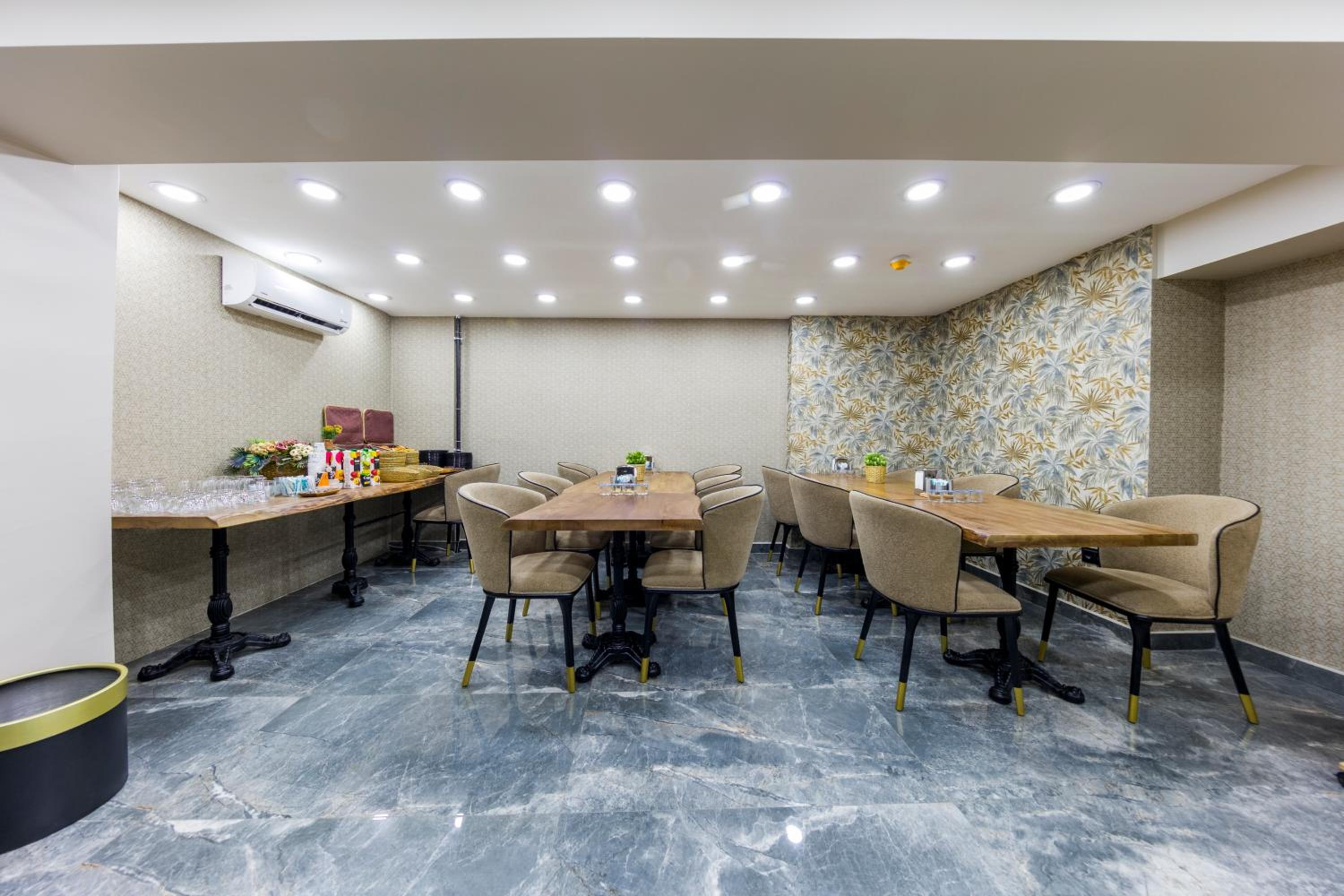 Foto de Golden Bazaar Hotel