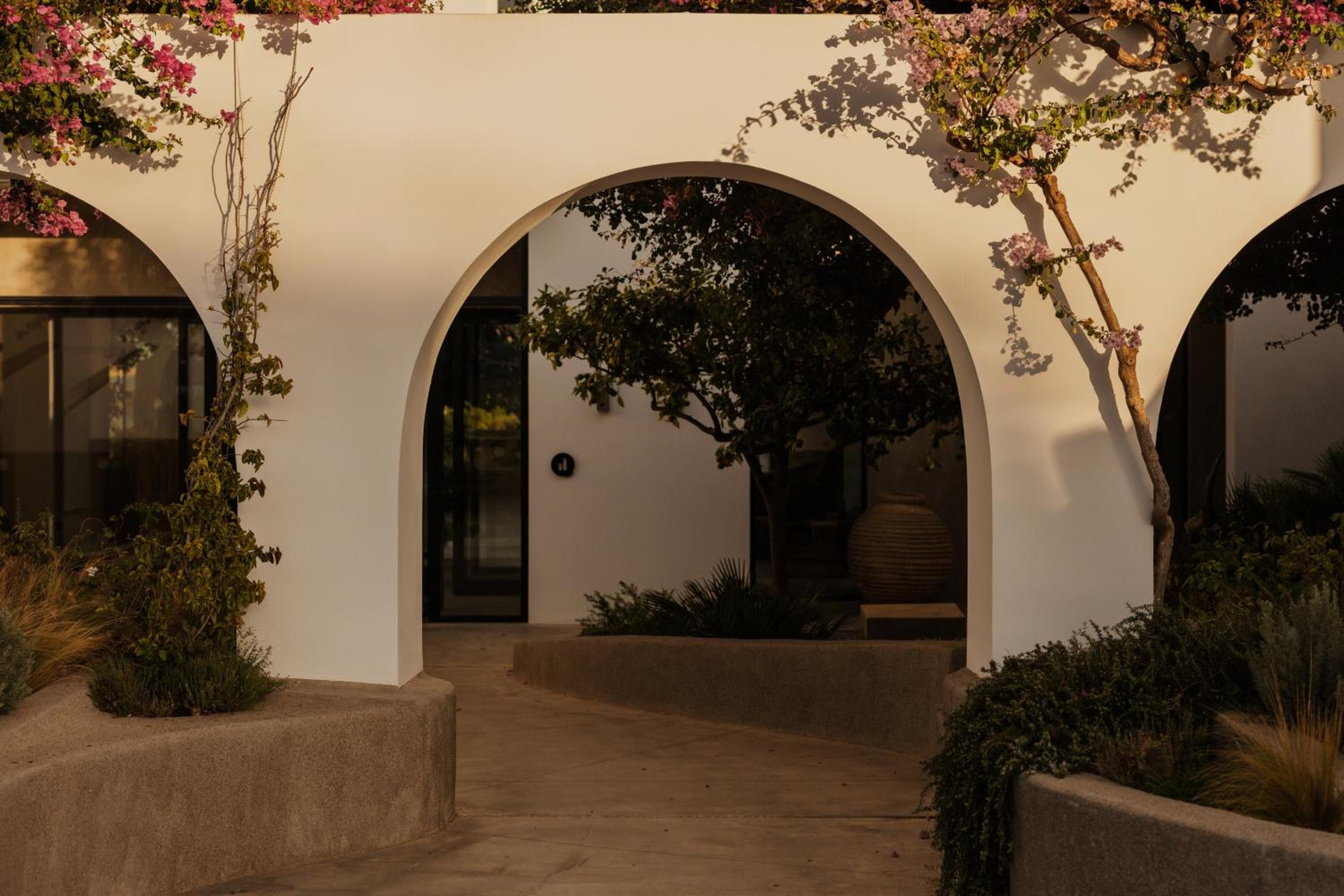 Foto de Minos Beach Art Hotel, a Member of Design Hotels