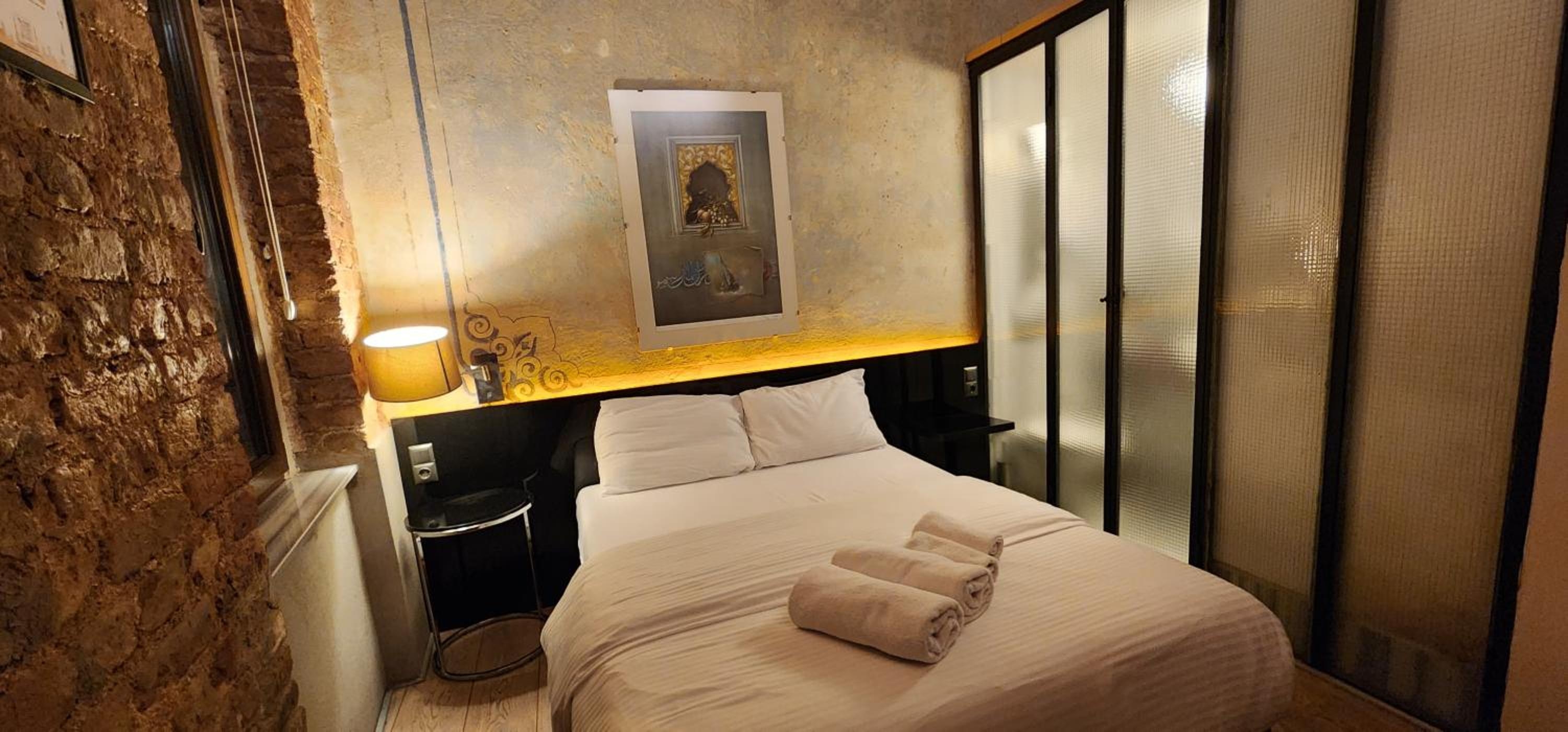 Foto de Taksim Galata Tower, Rooms Galata Historical Hotel