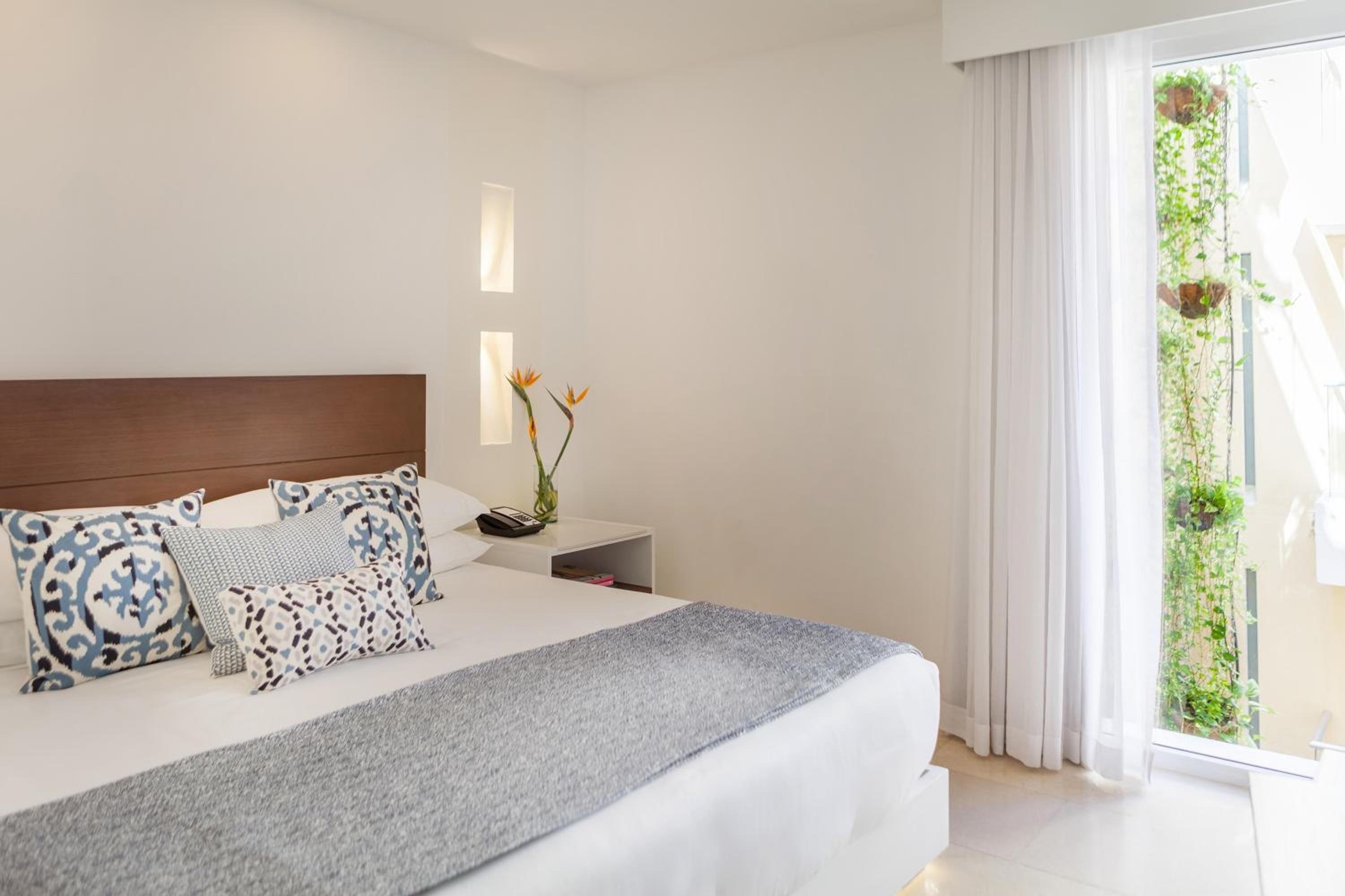 Foto de Nacar Hotel Cartagena, Curio Collection by Hilton
