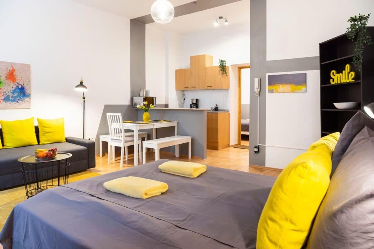 Foto de Cozy 2 room apartment next to Hermannstraße