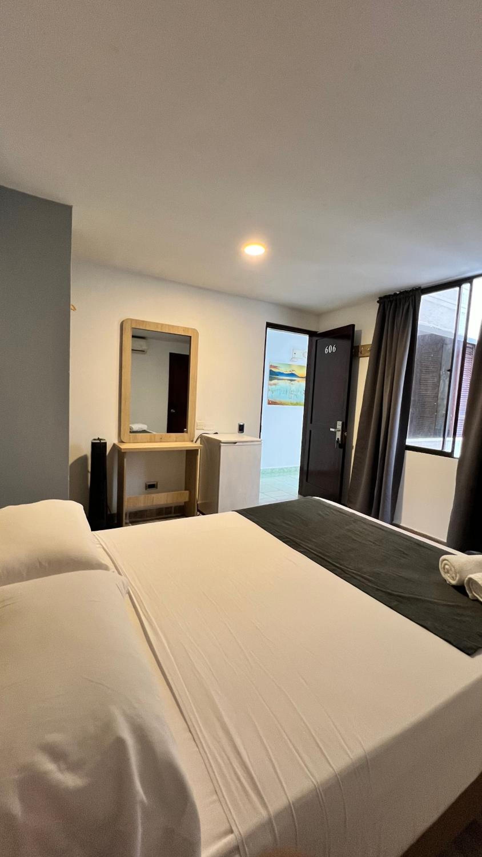 Hotel Gran Conquistador 33, Laureles