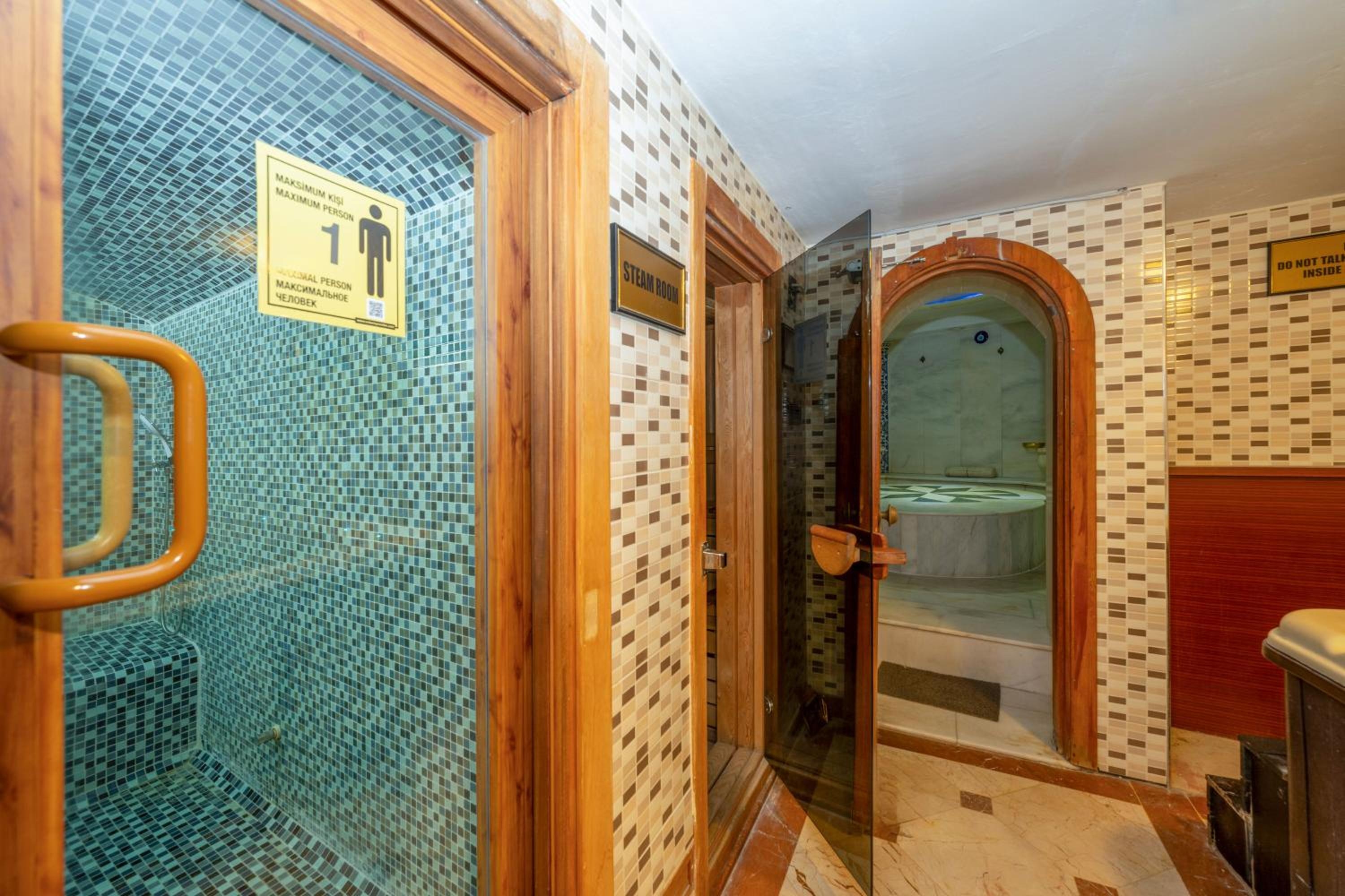 Foto de The Byzantium Suites Hotel & Spa
