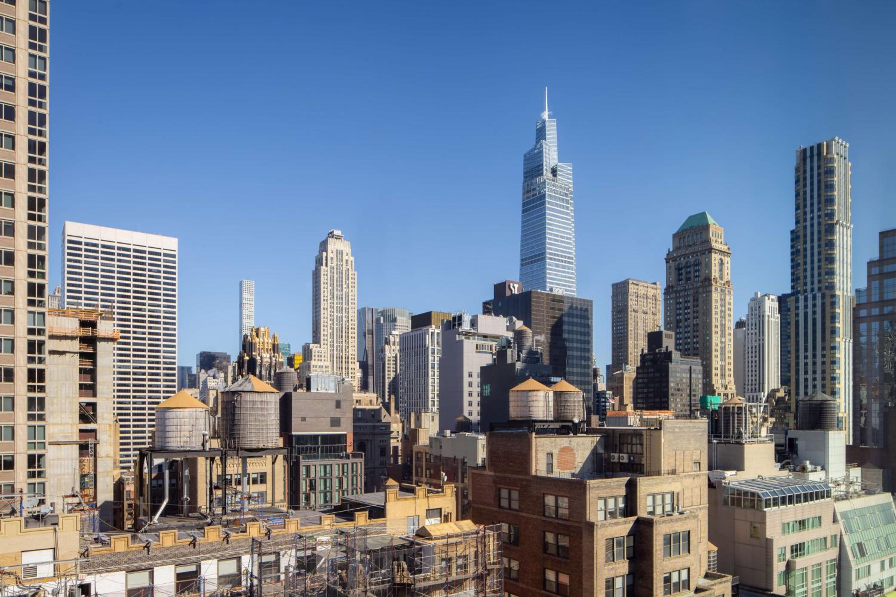 Foto de Newly Renovated Embassy Suites By Hilton New York Manhattan Times Square