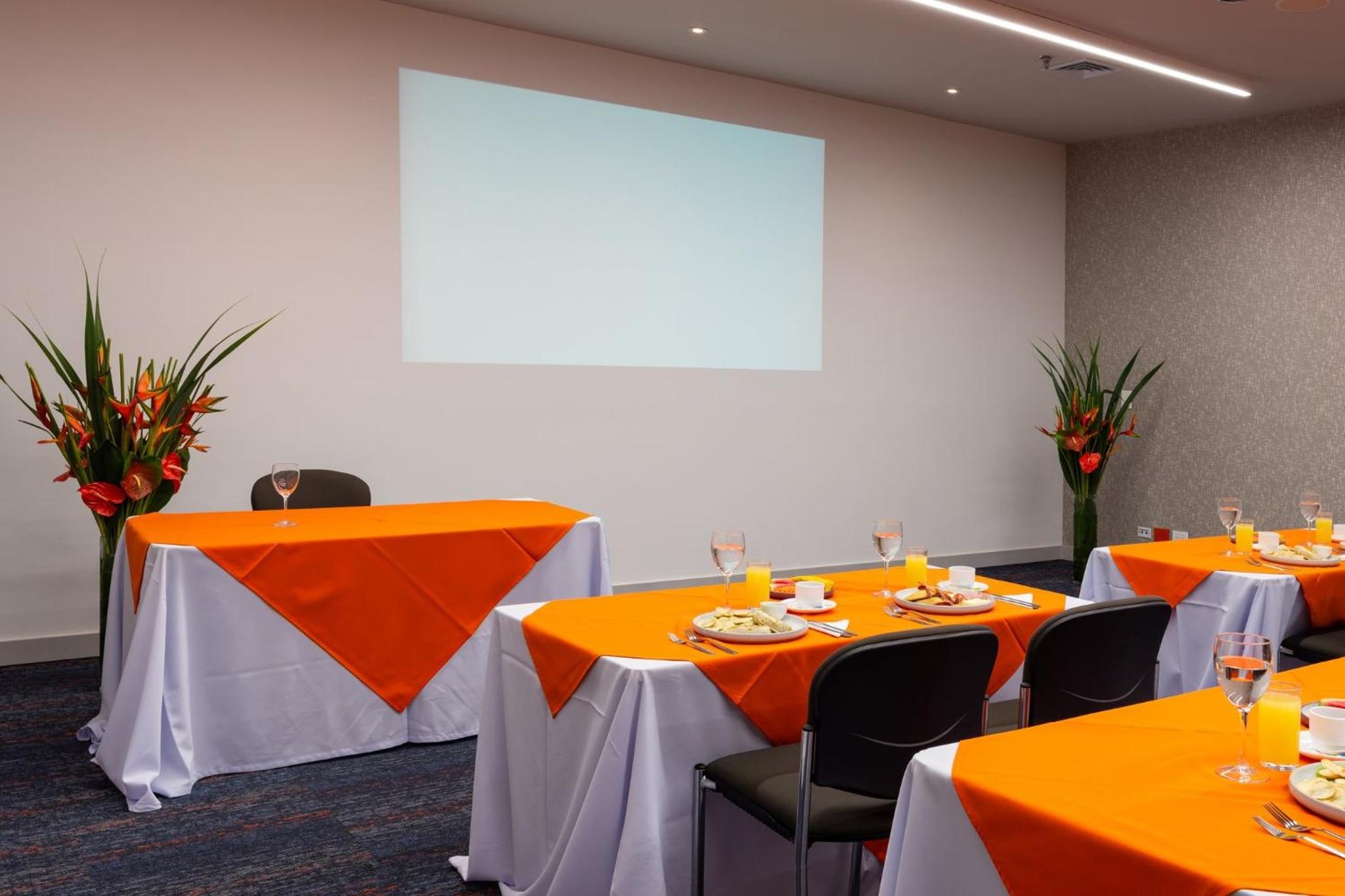 Foto de Hotel Holiday Inn Express & Suites Medellin by IHG