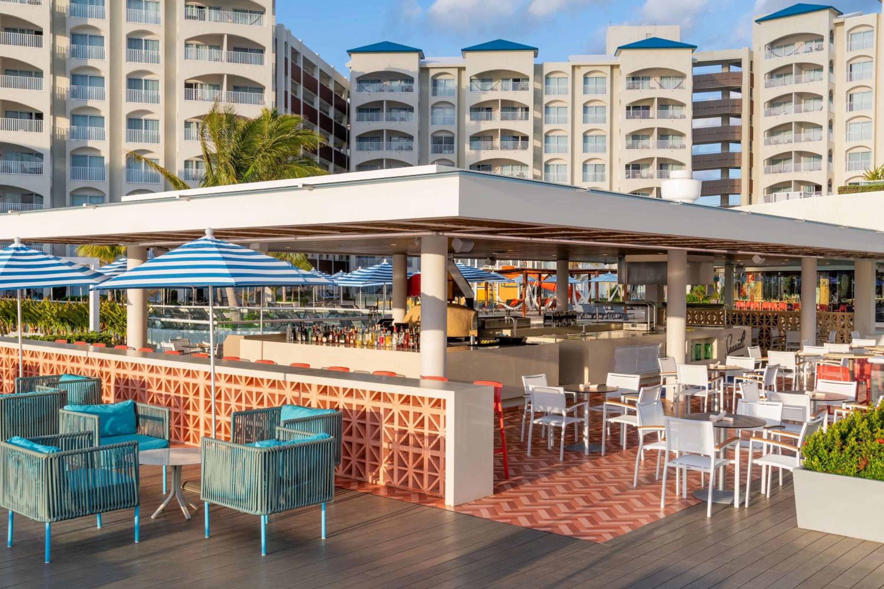 Hilton Cancun Mar Caribe All-Inclusive Resort, Cancún