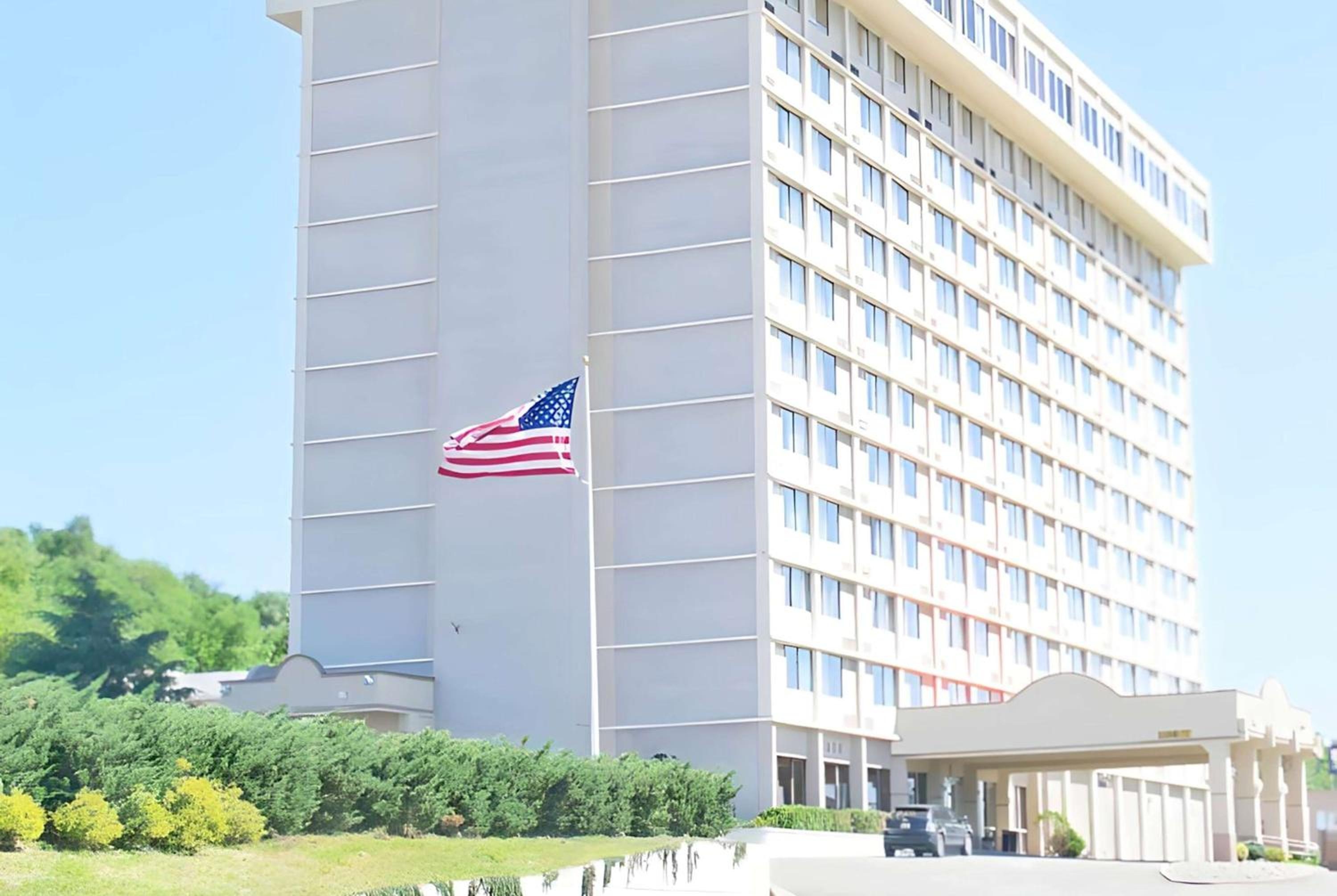 Garner Hotel North Bergen - NYC Gateway by IHG