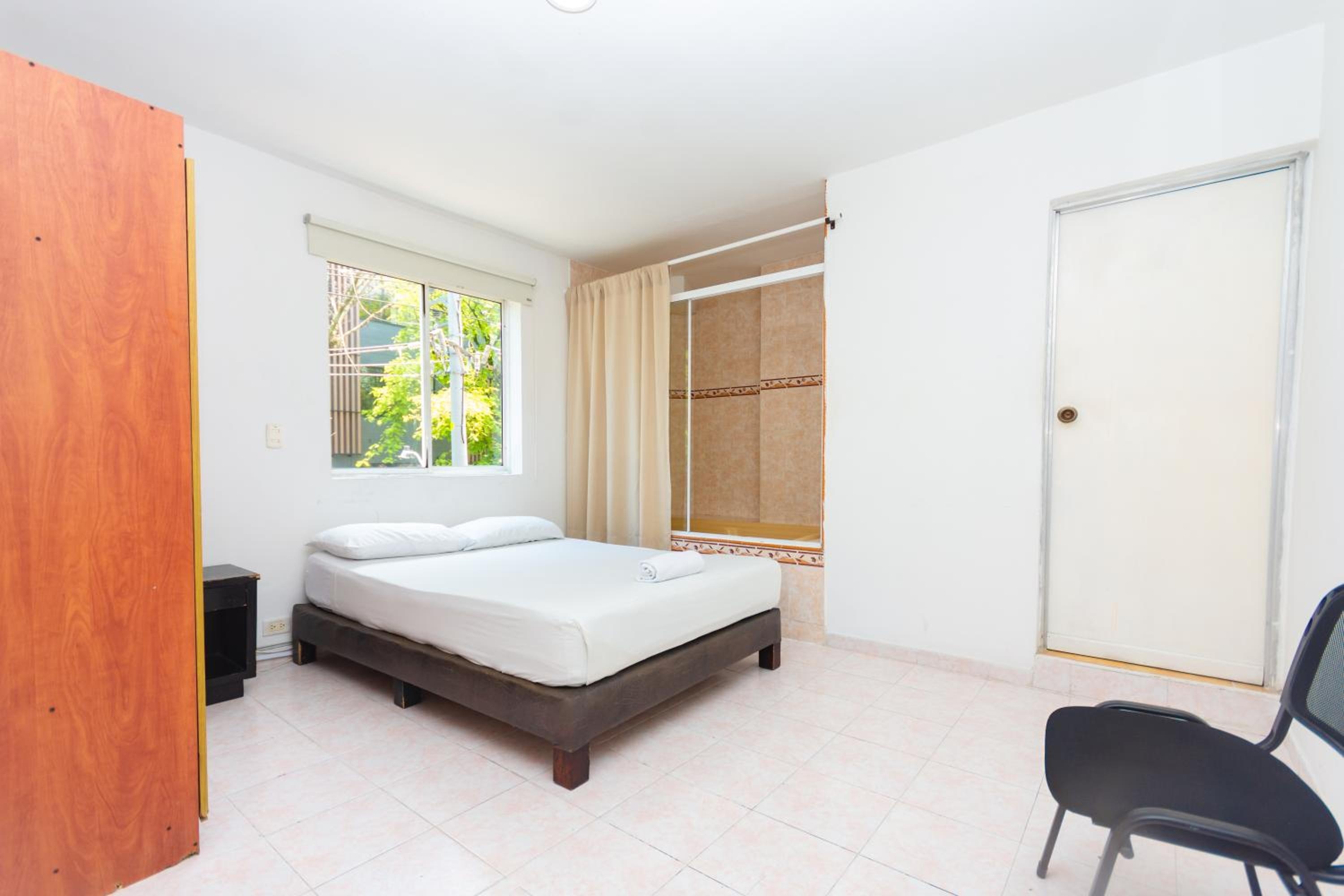 Hotel Villa Real, Laureles
