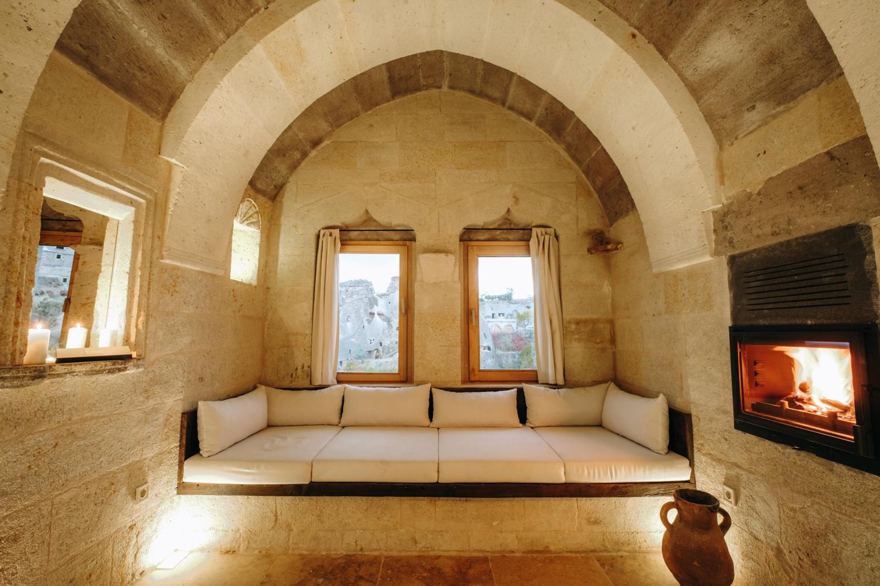 Foto de Millstone Cave Suites Hotel