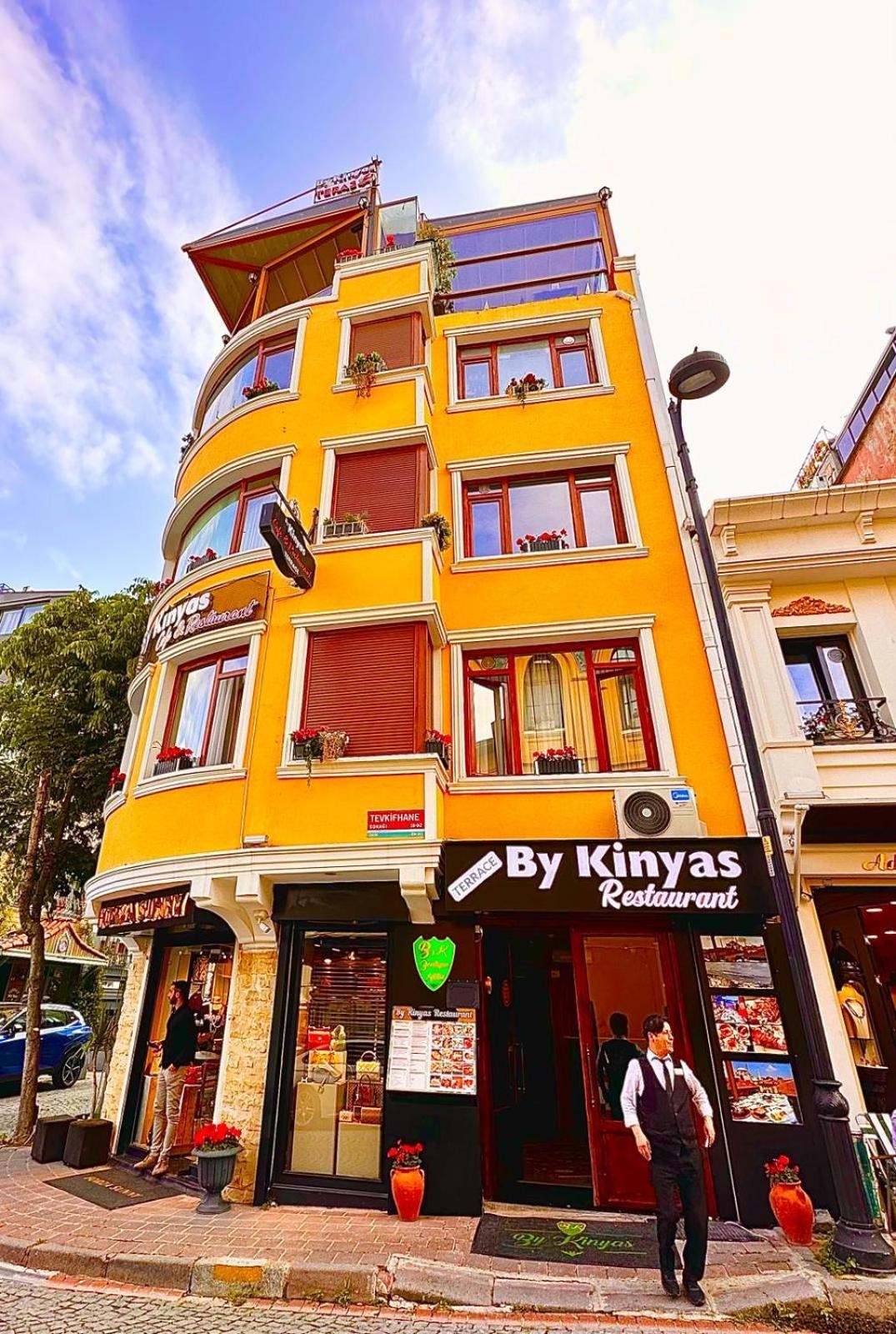By Kinyas Hotel