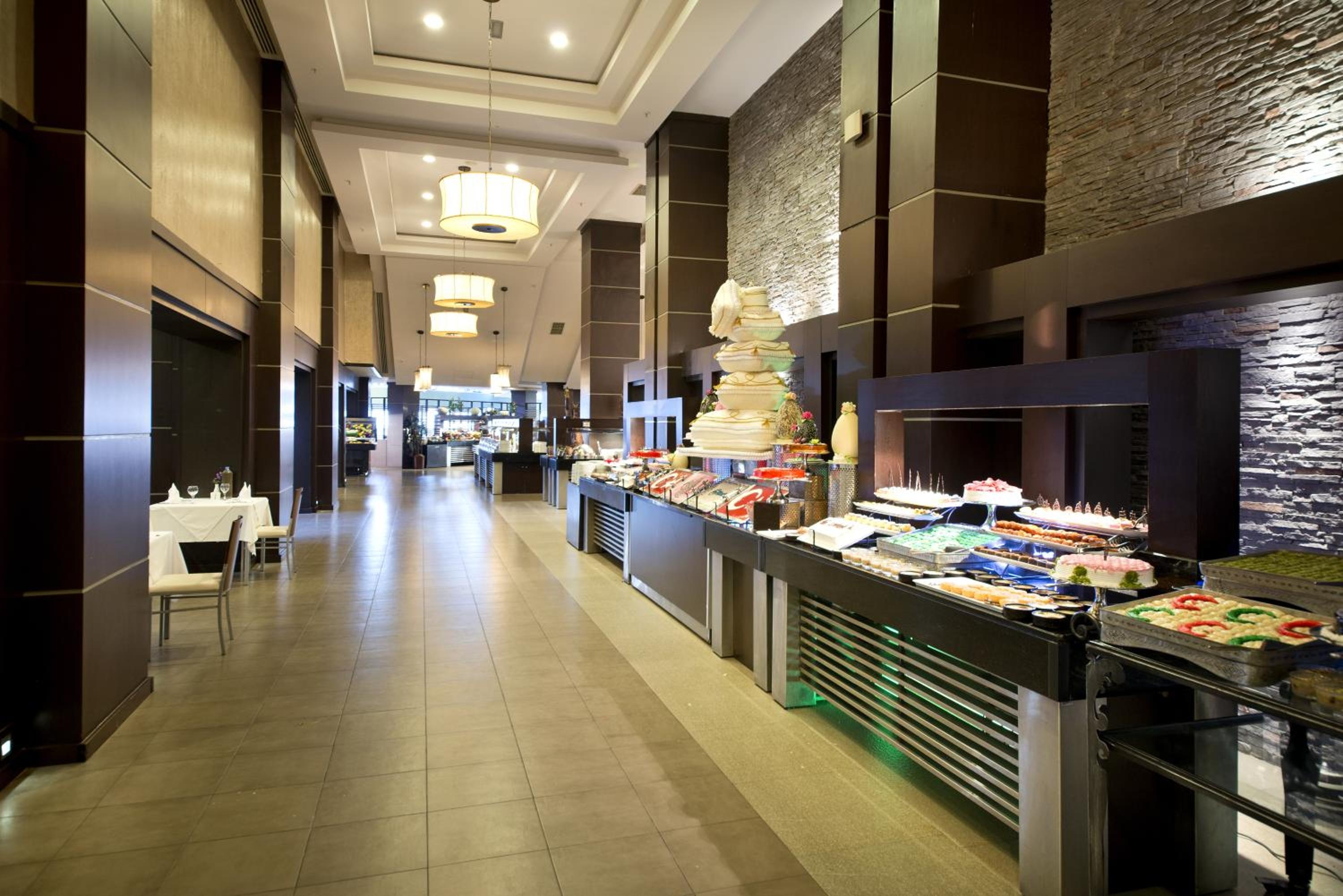 Foto de Limak Lara Deluxe Hotel & Resort Antalya
