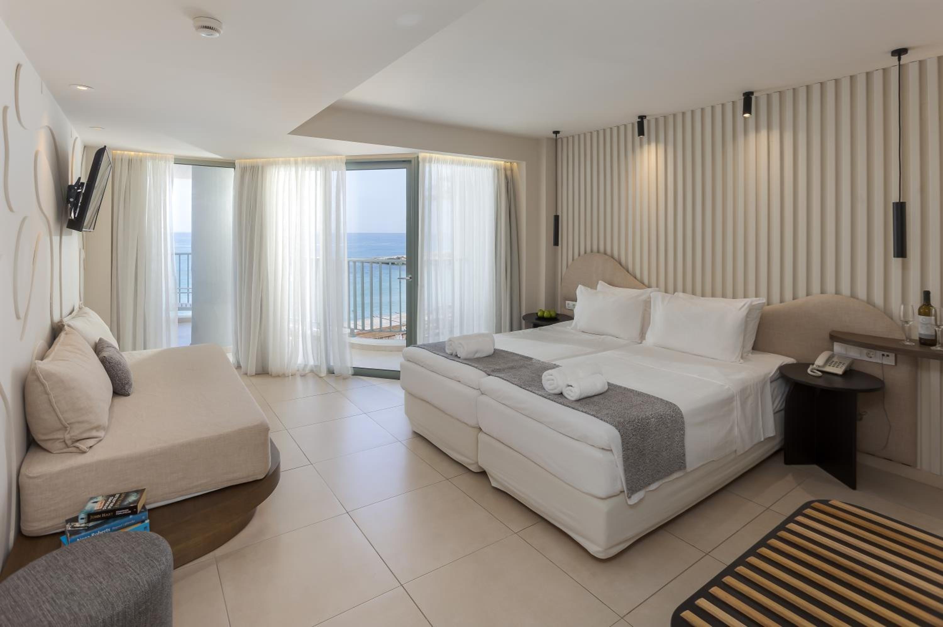 Foto de Alia Beach Hotel by Estia
