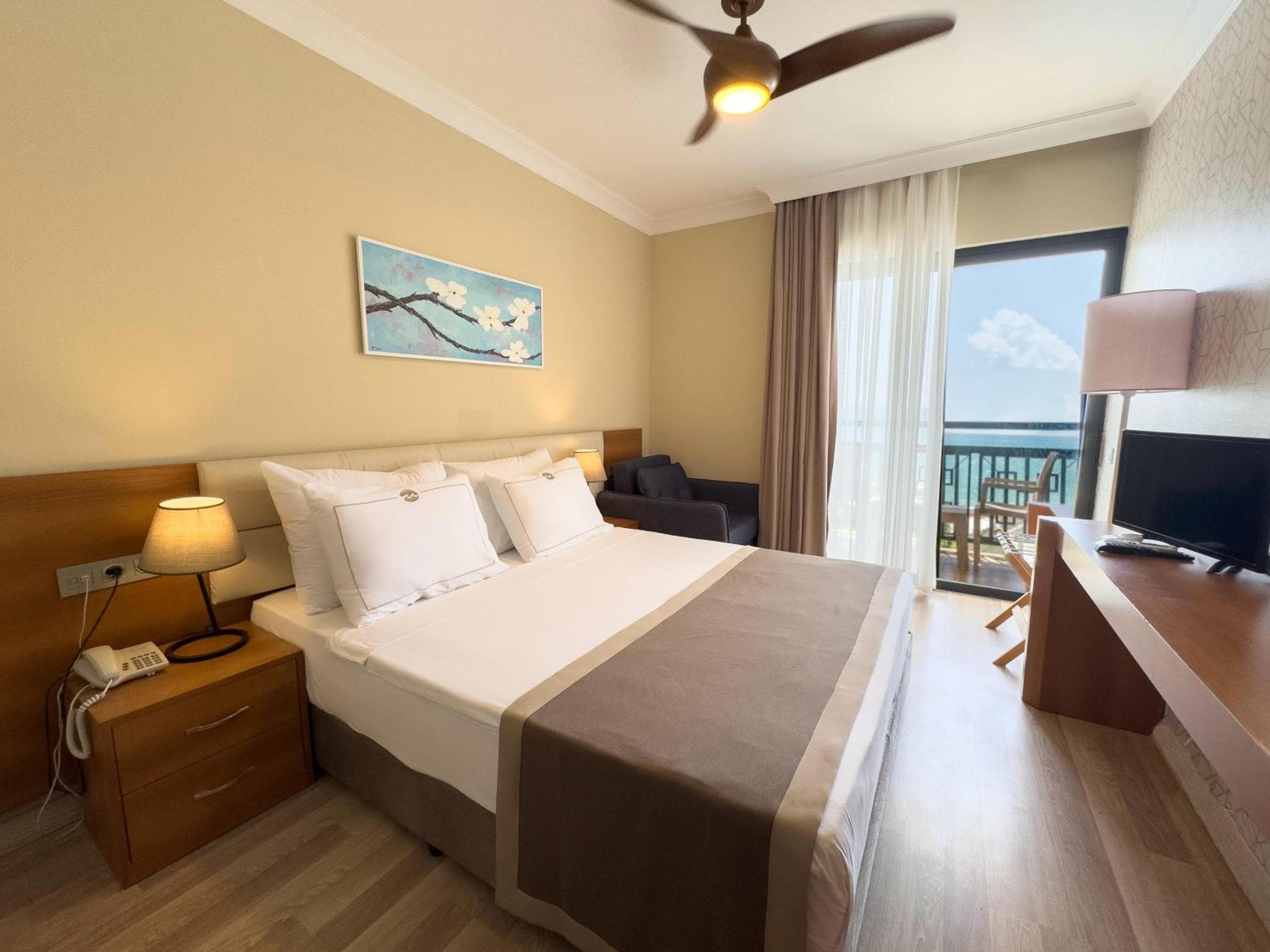 Foto de Uras Beach Hotel