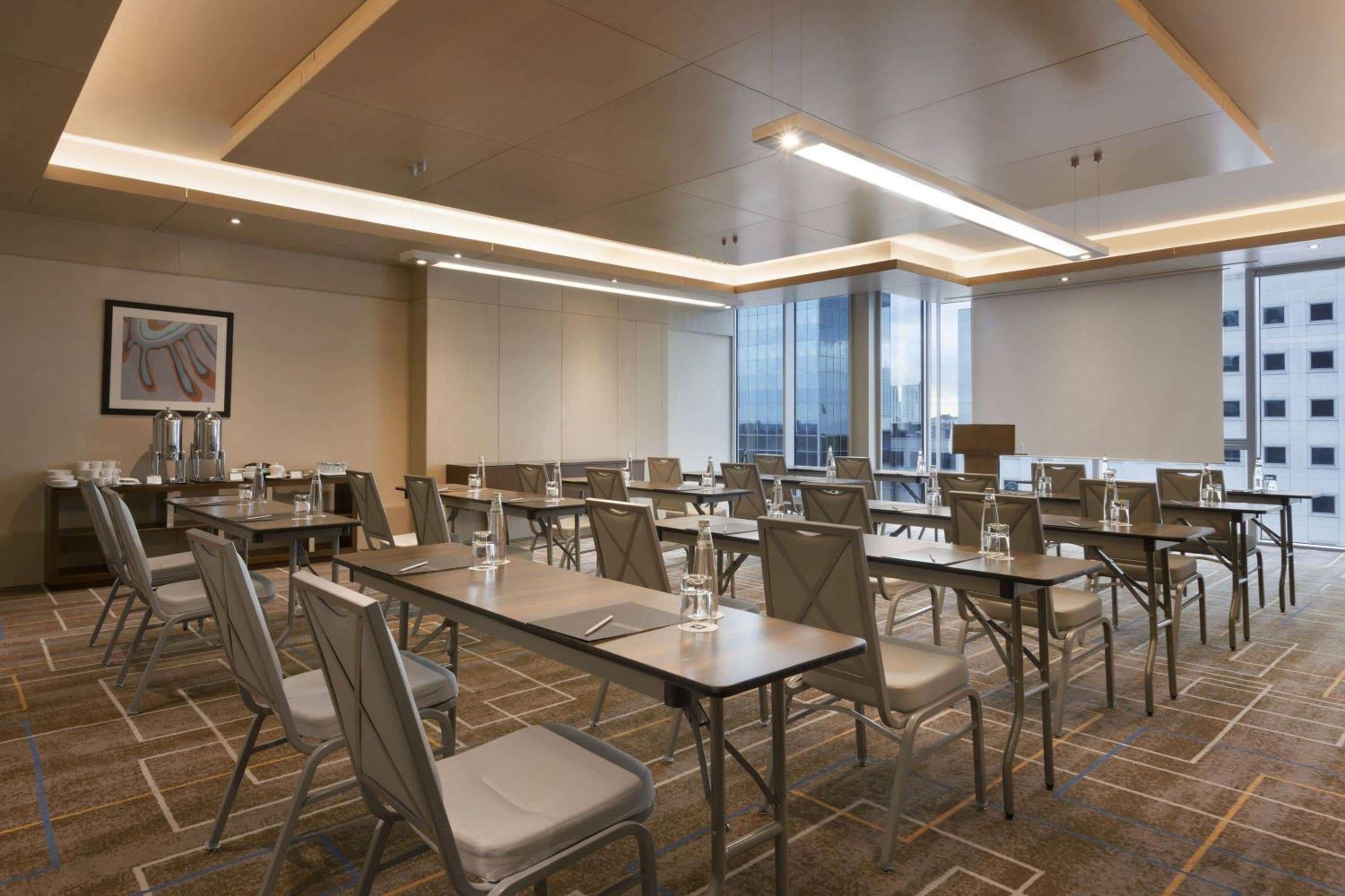 Foto de Wyndham Grand Istanbul Levent Hotel & Conference Center