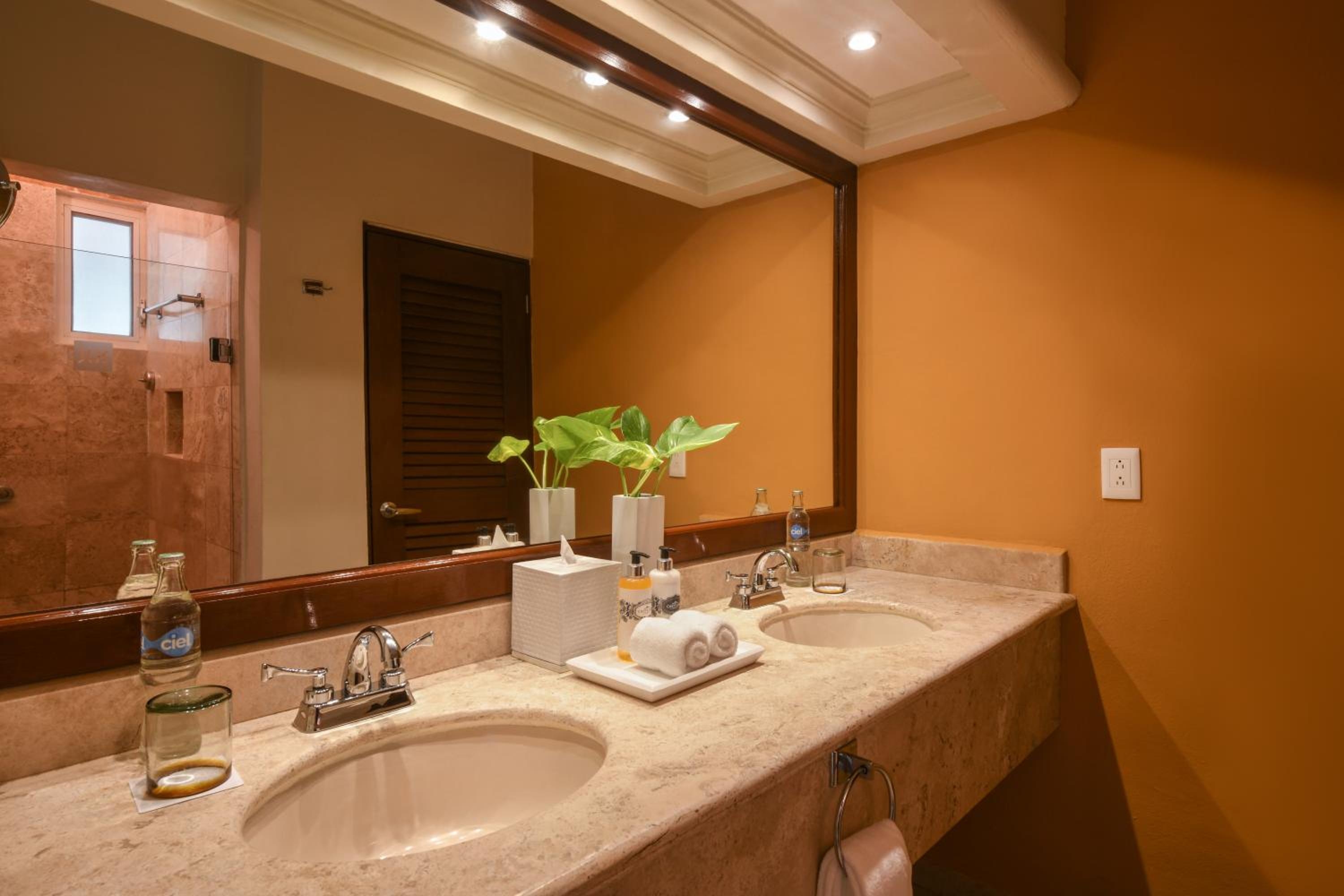 Foto de El Dorado Seaside Palms, All & More Inclusive - Adults Only