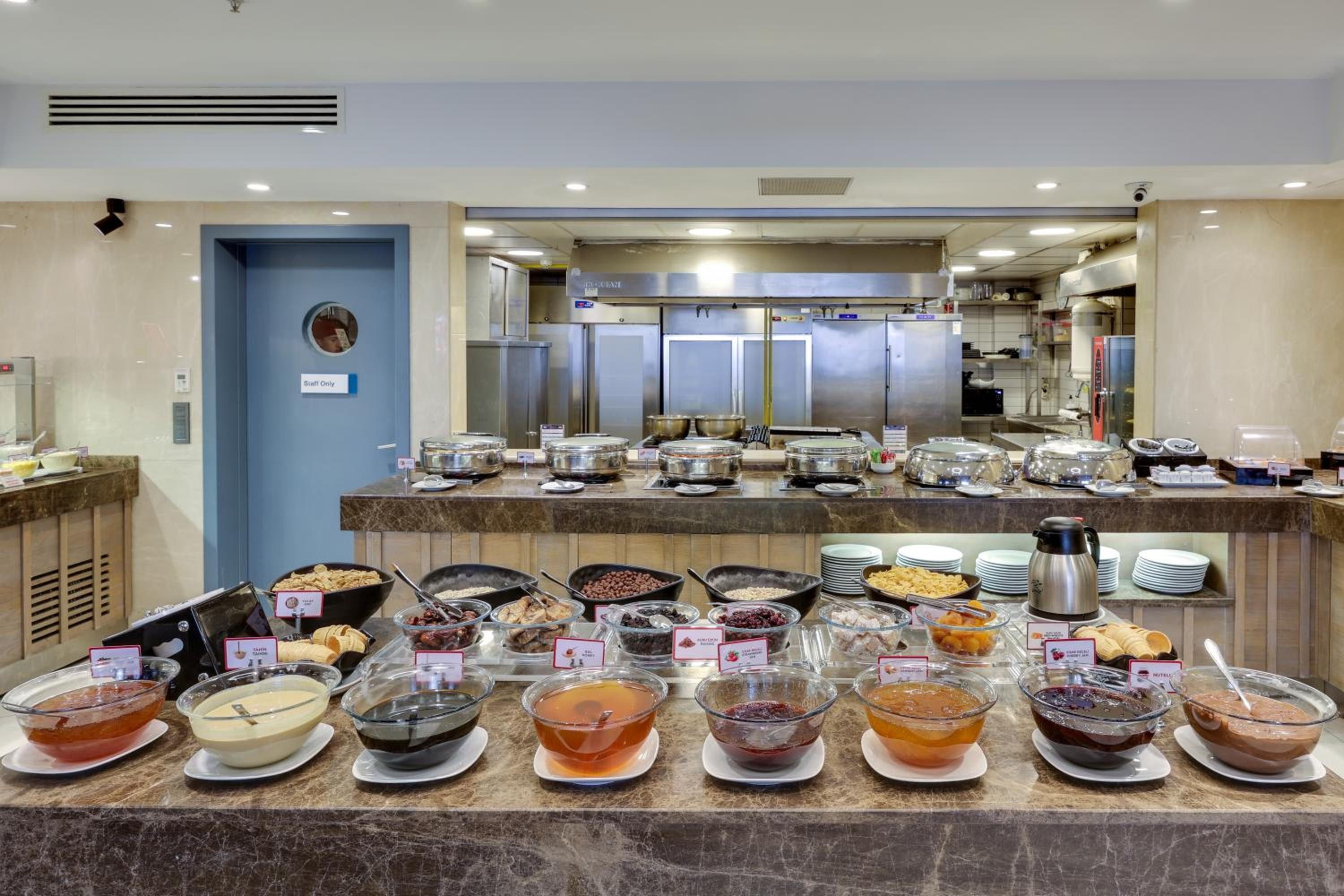 Foto de Ramada by Wyndham Istanbul Old City