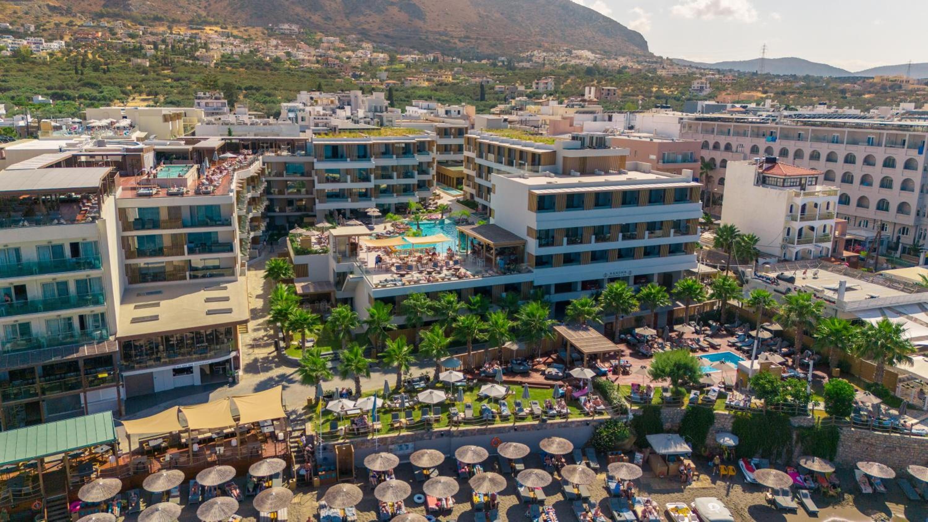 Foto de AKASHA Beach Hotel & Spa