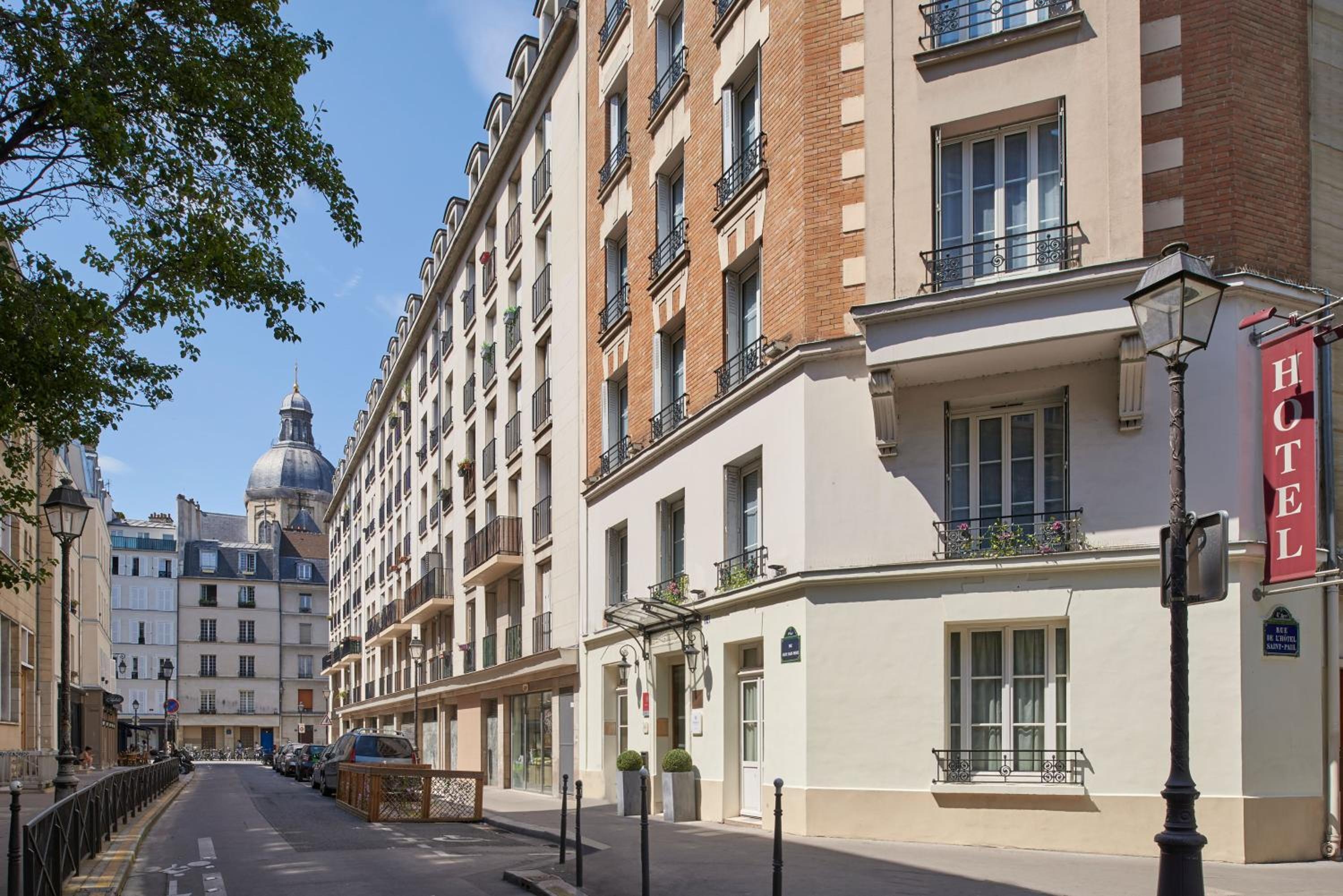 Hotel de Neuve by Happyculture