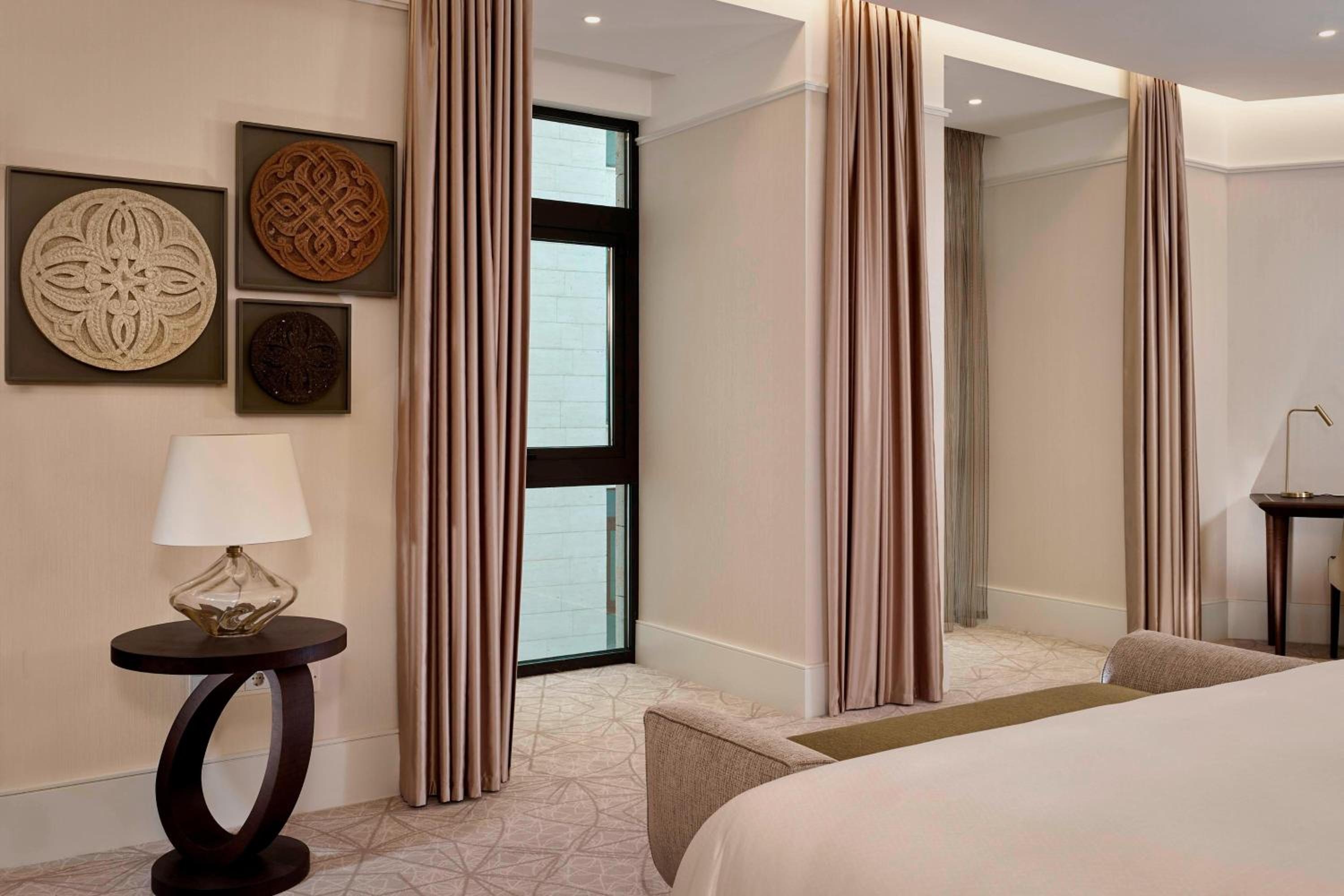 Foto de The Alexander, a Luxury Collection Hotel, Yerevan