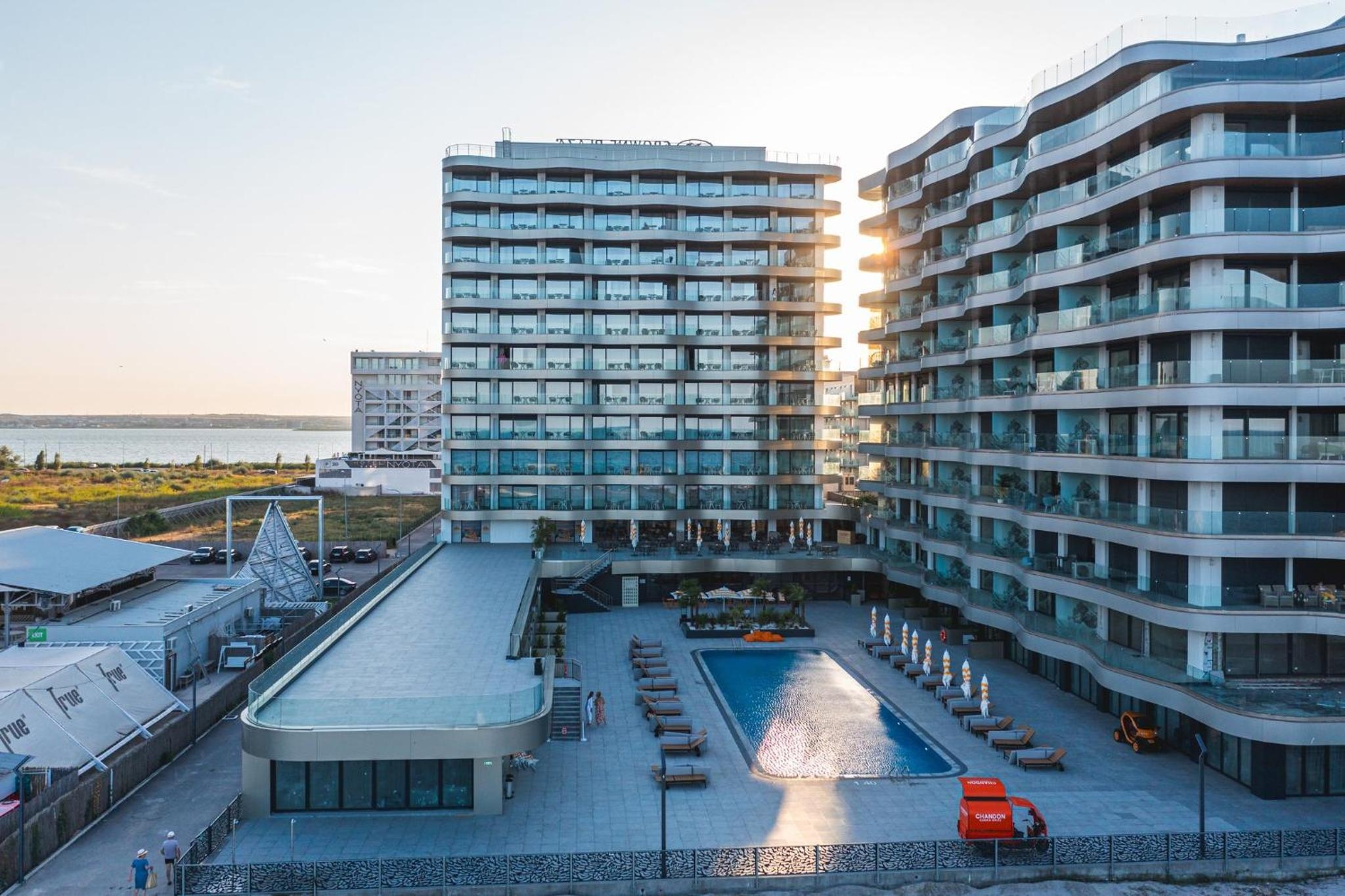 Crowne Plaza Constanta - Mamaia Beach by IHG