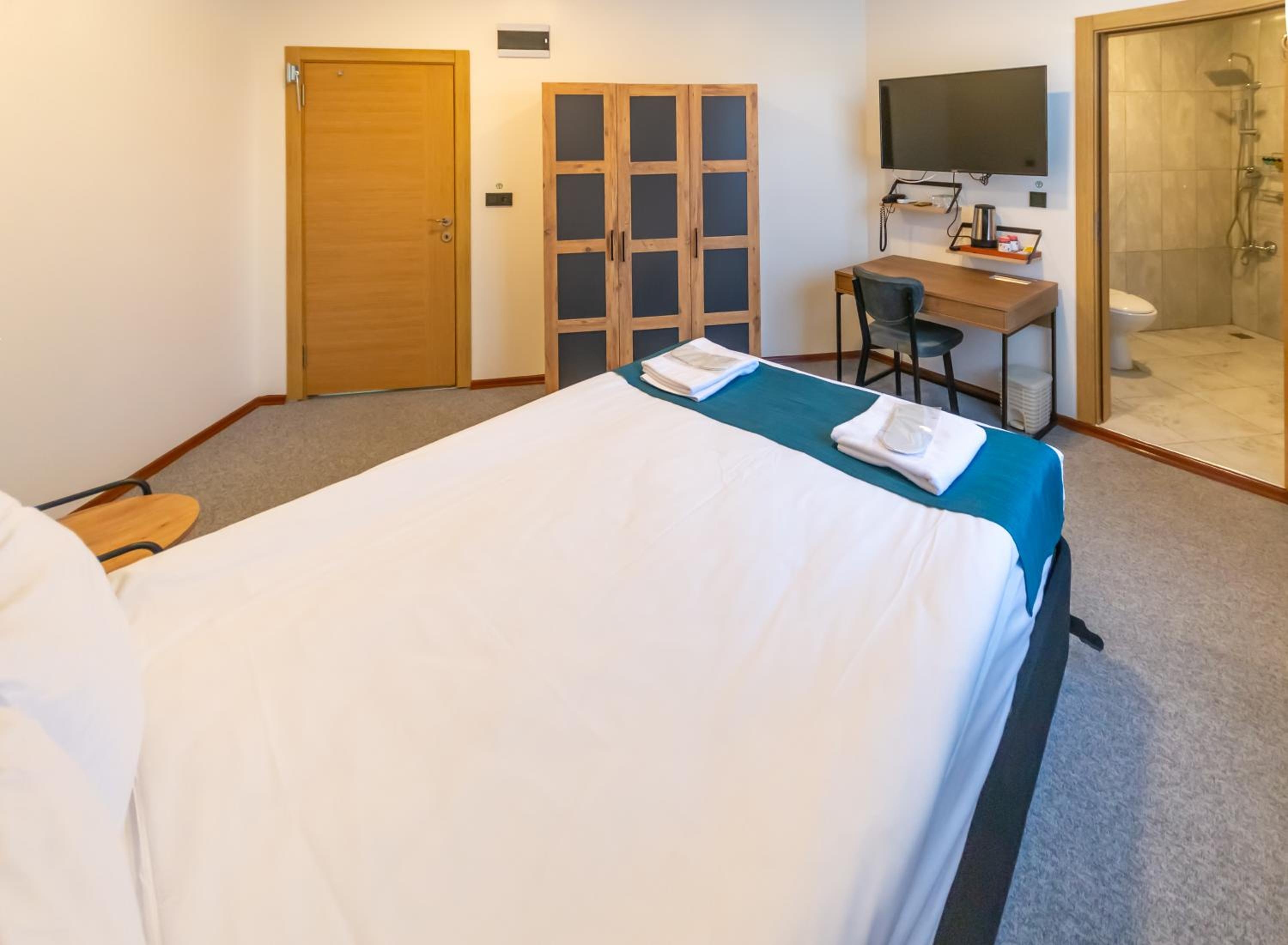 Foto de New Green Airport Hotel & Restaurant