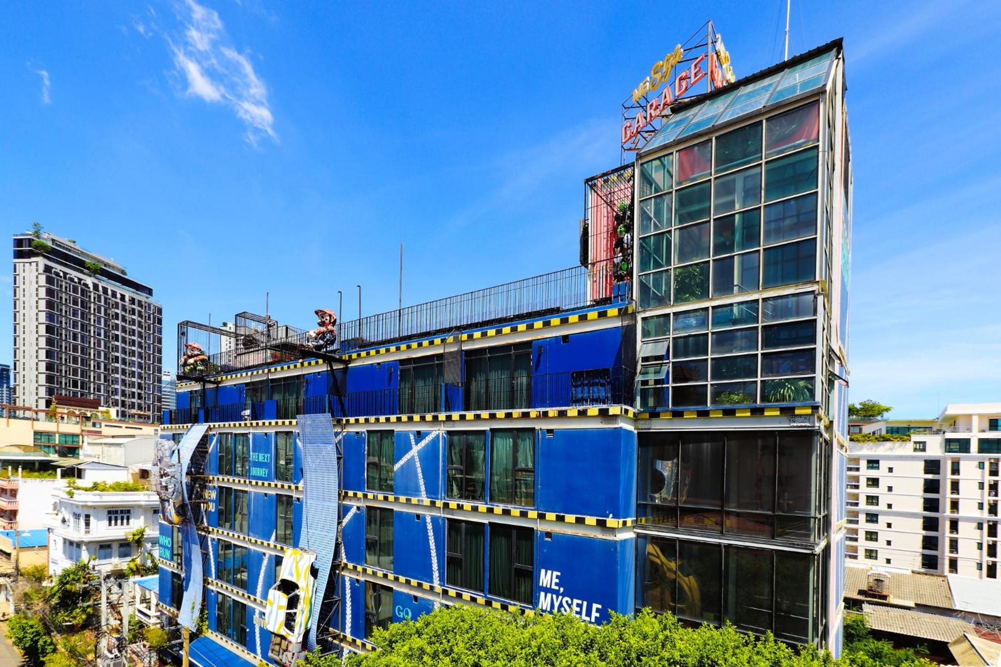 MeStyle Garage Hotel