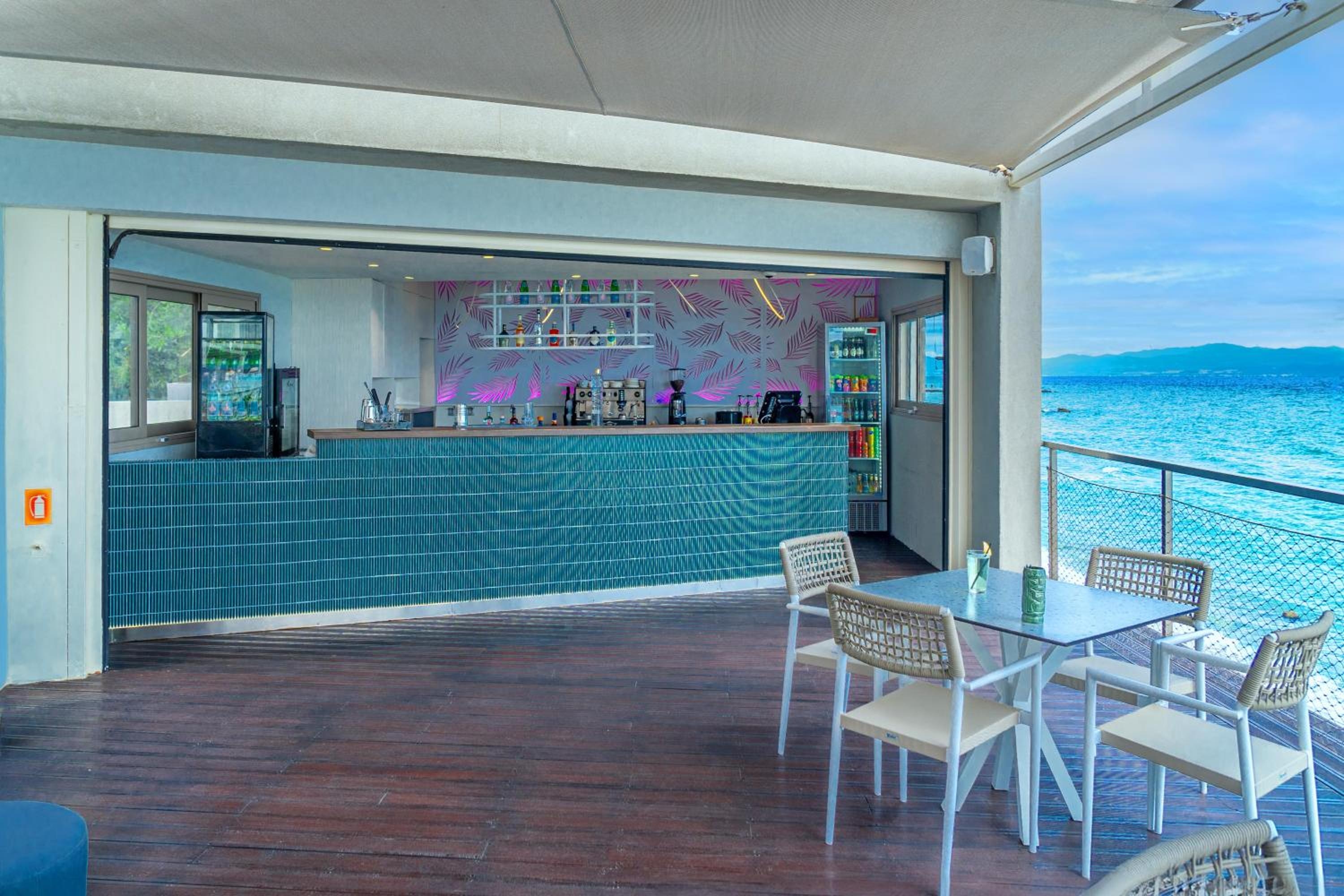 Foto de Ammon Zeus Luxury Beach Hotel