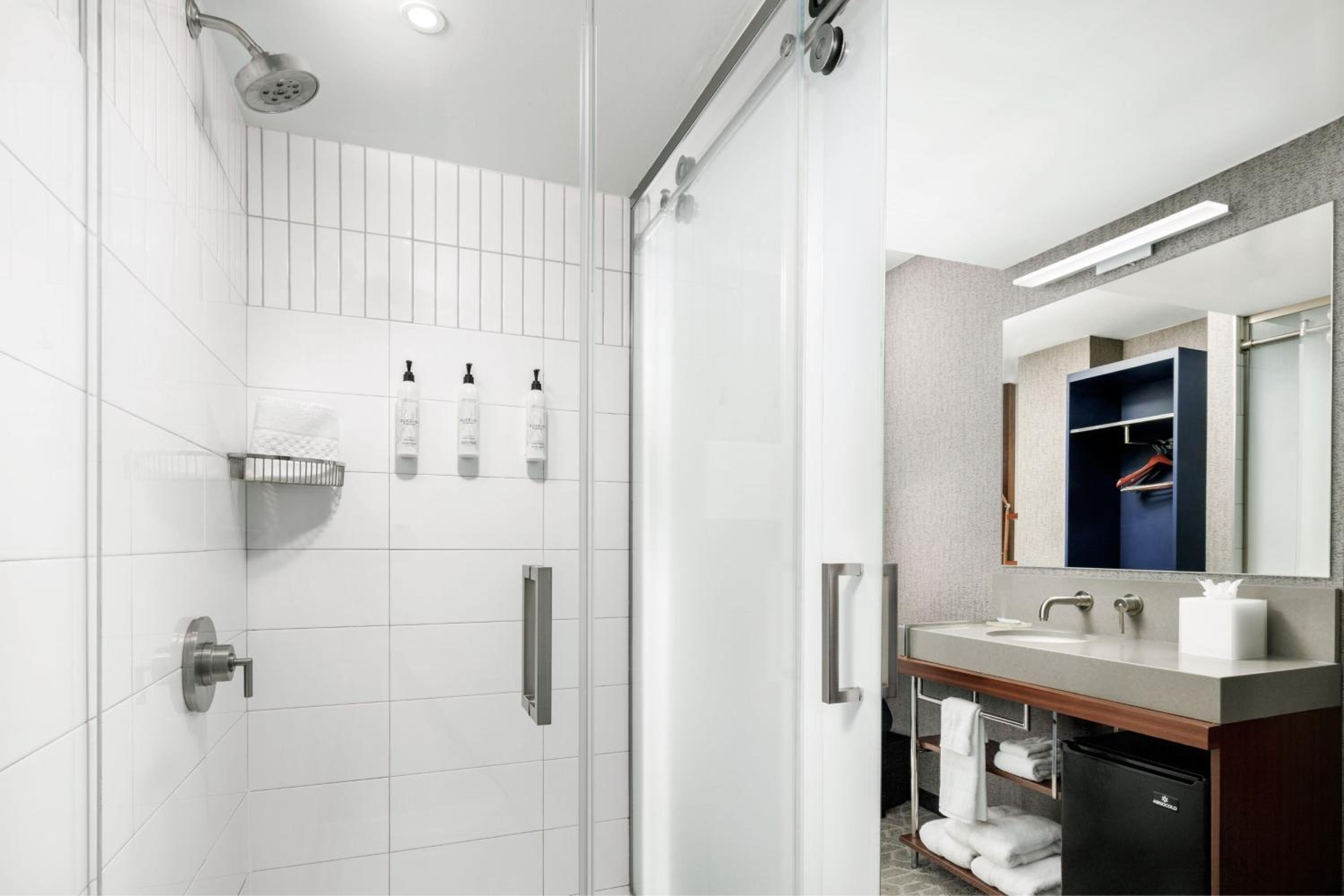 Foto de SpringHill Suites by Marriott New York Manhattan/Times Square South