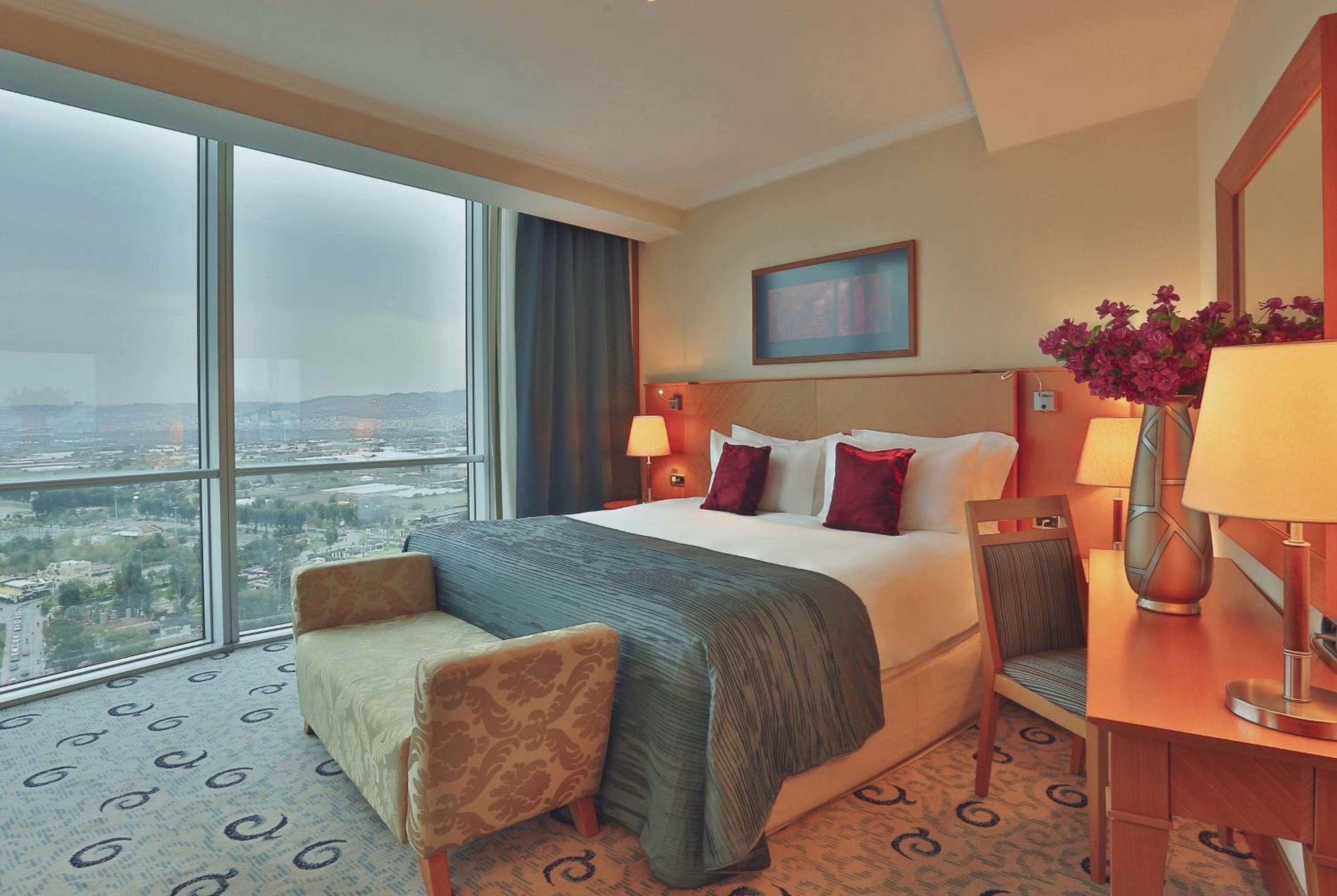 Foto de Wyndham Grand Izmir Ozdilek Thermal & Spa
