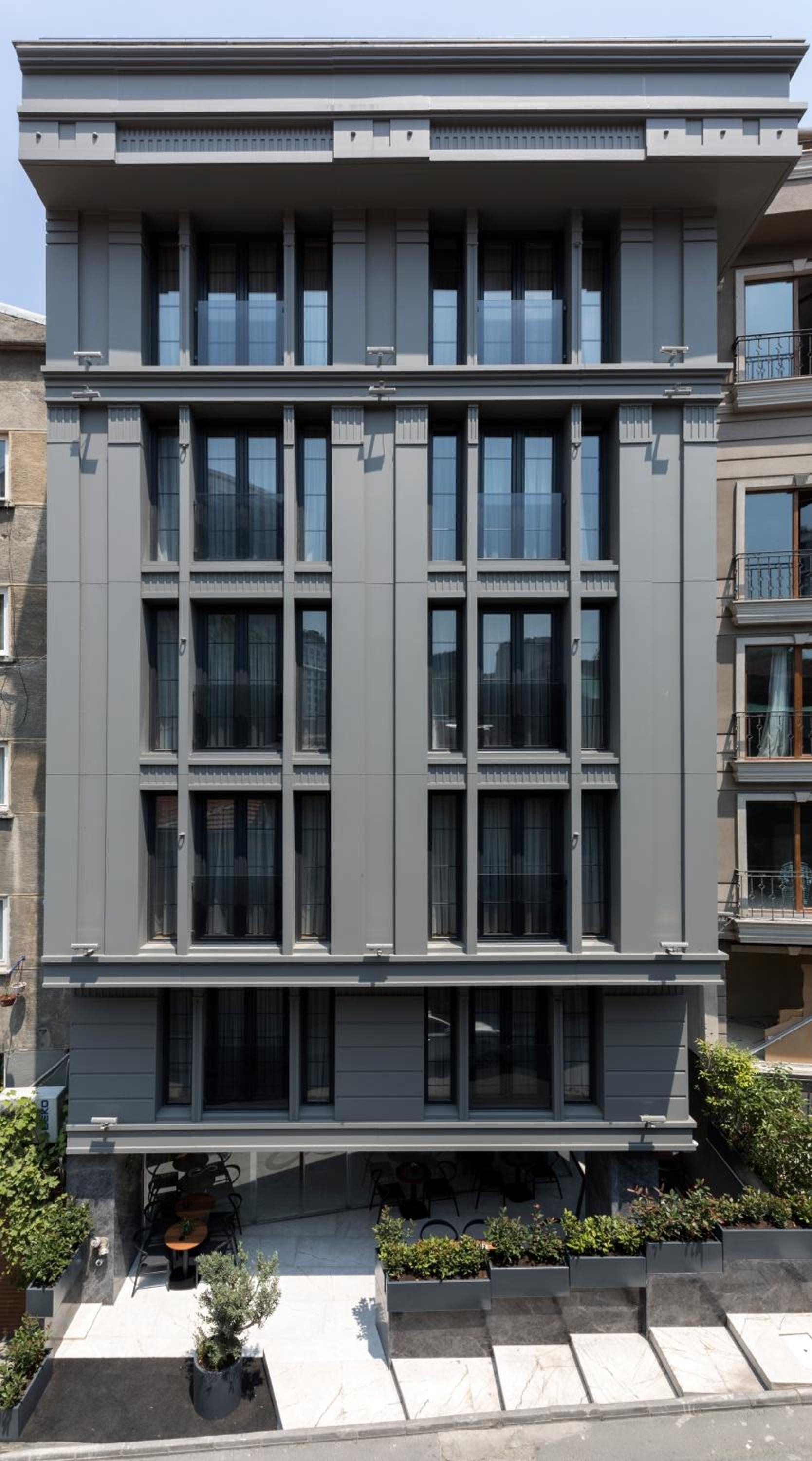 Endless Art Hotel-Special Category