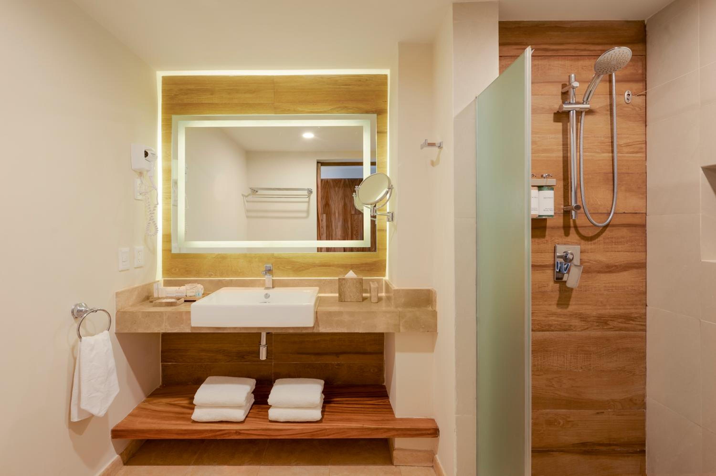 Foto de GR Solaris Cancun - All Inclusive