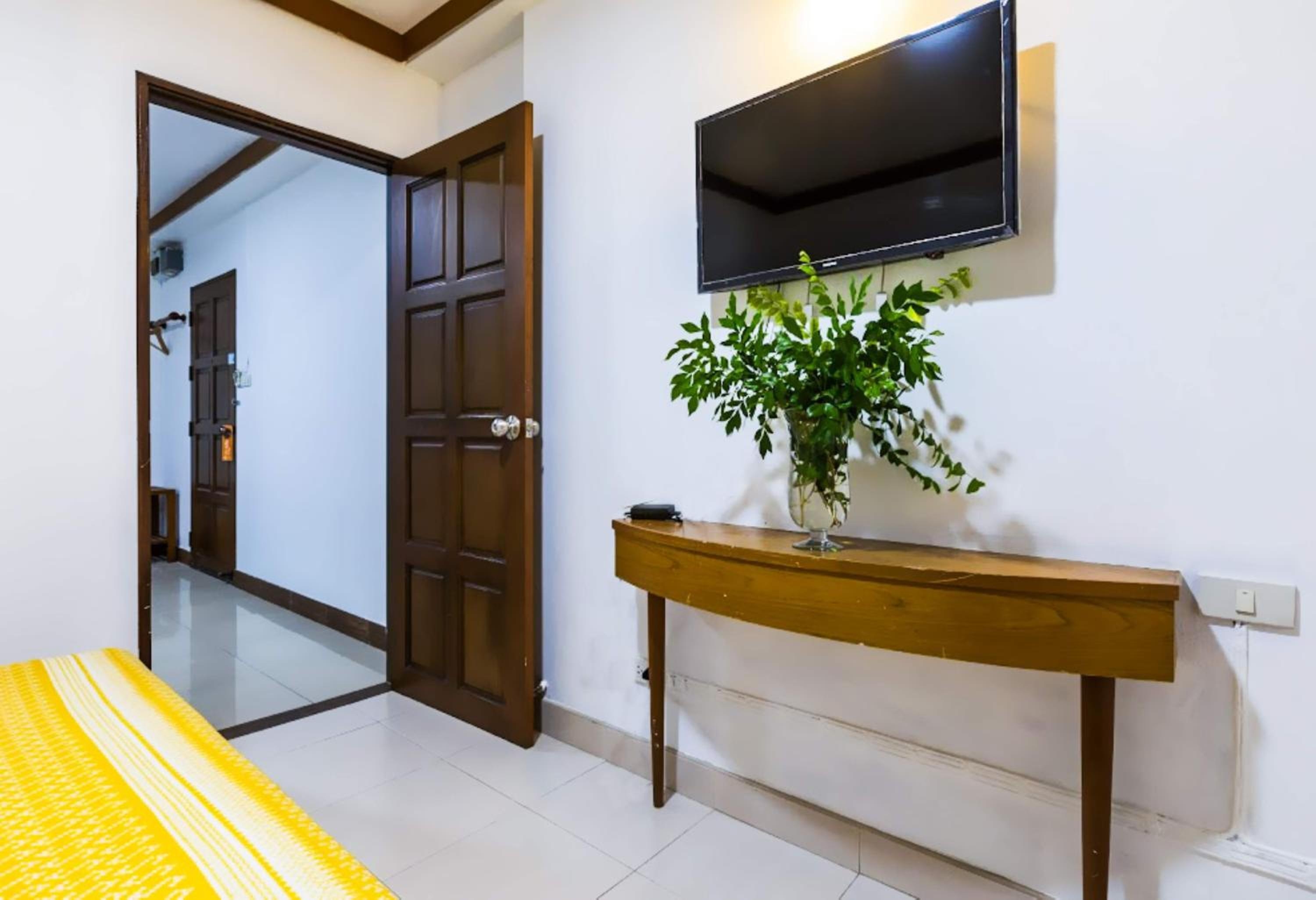 Foto de Collection O Howard Square Boutique Hotel
