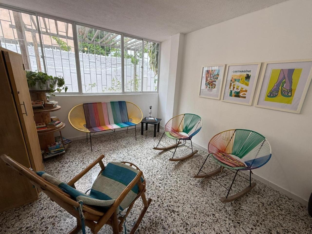 MANGO BiCHE - HOUSE