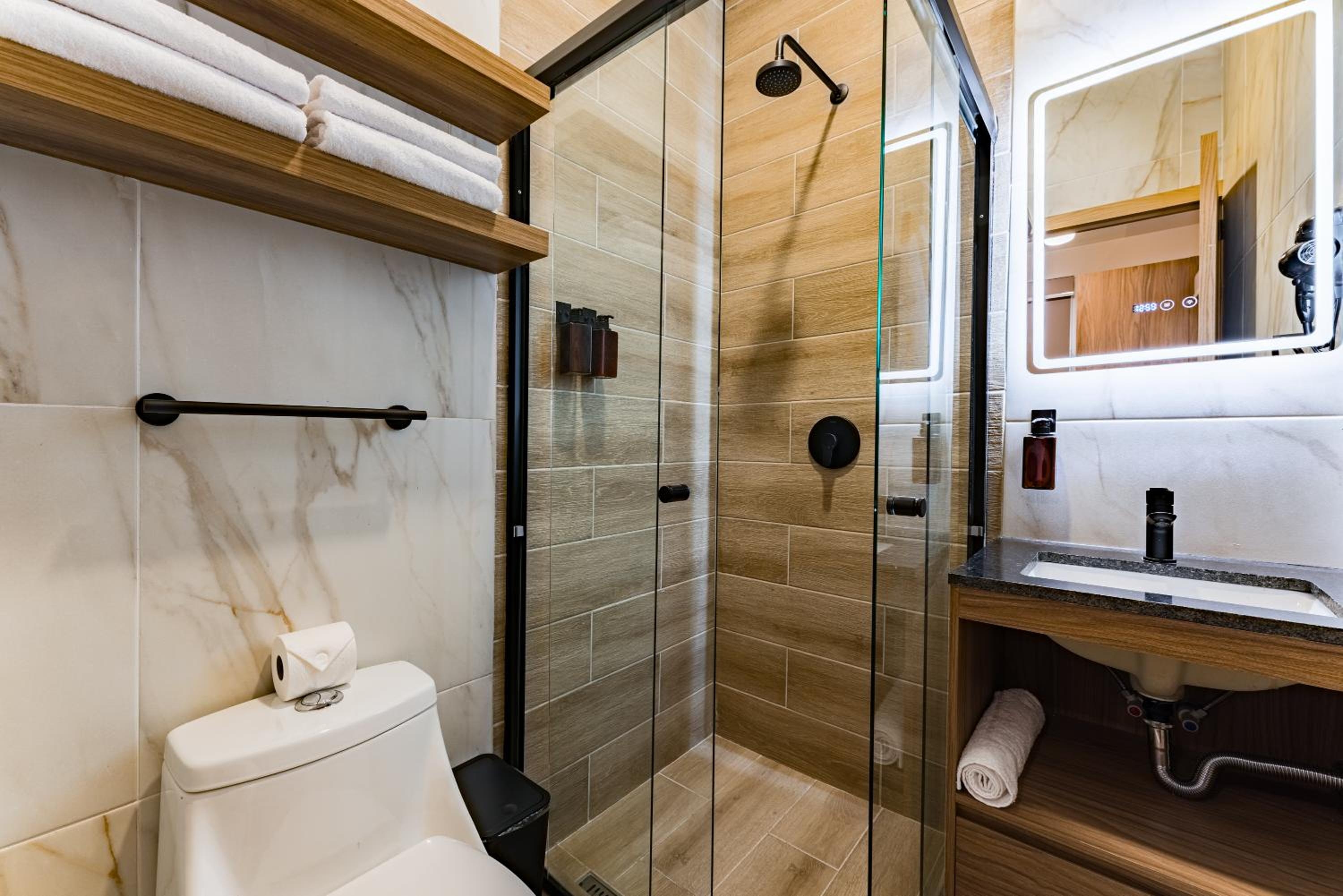 Foto de Suites Monterrey by Escajal Rooms