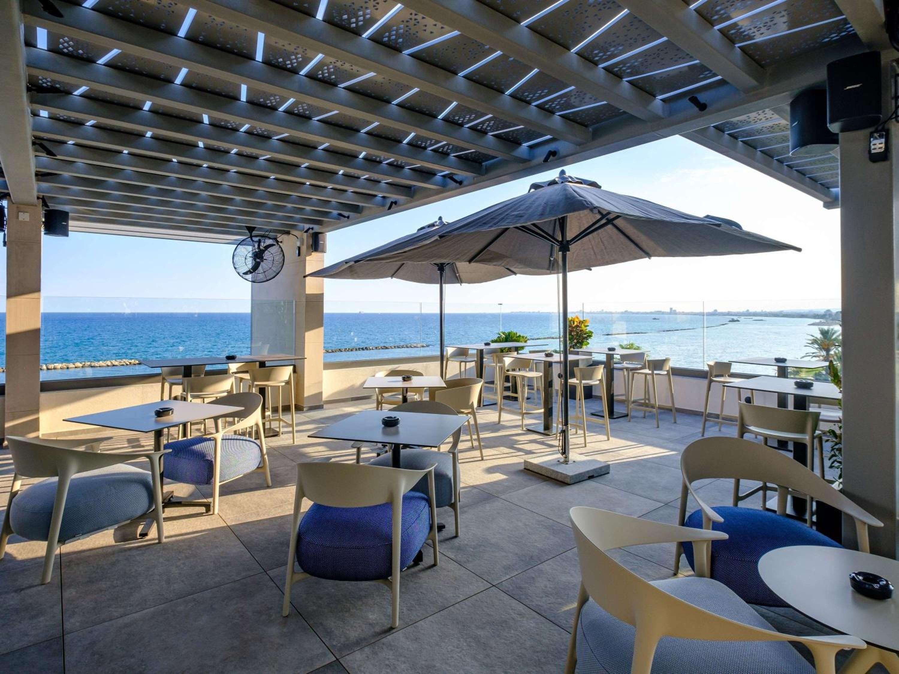 Foto de Mercure Larnaca Beach Resort