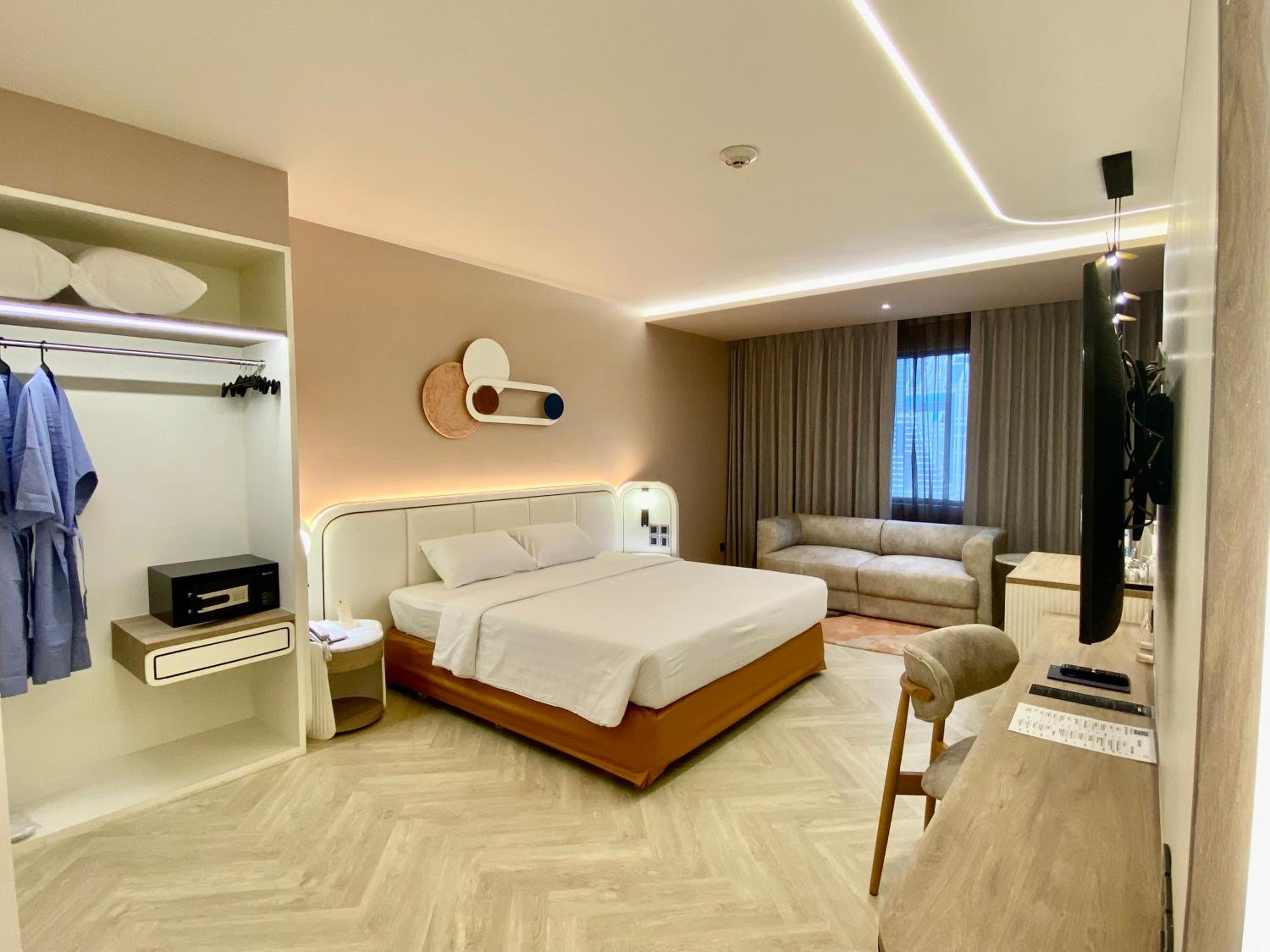 Foto de Royal Benja Hotel - Big Rooms, Family Friendly