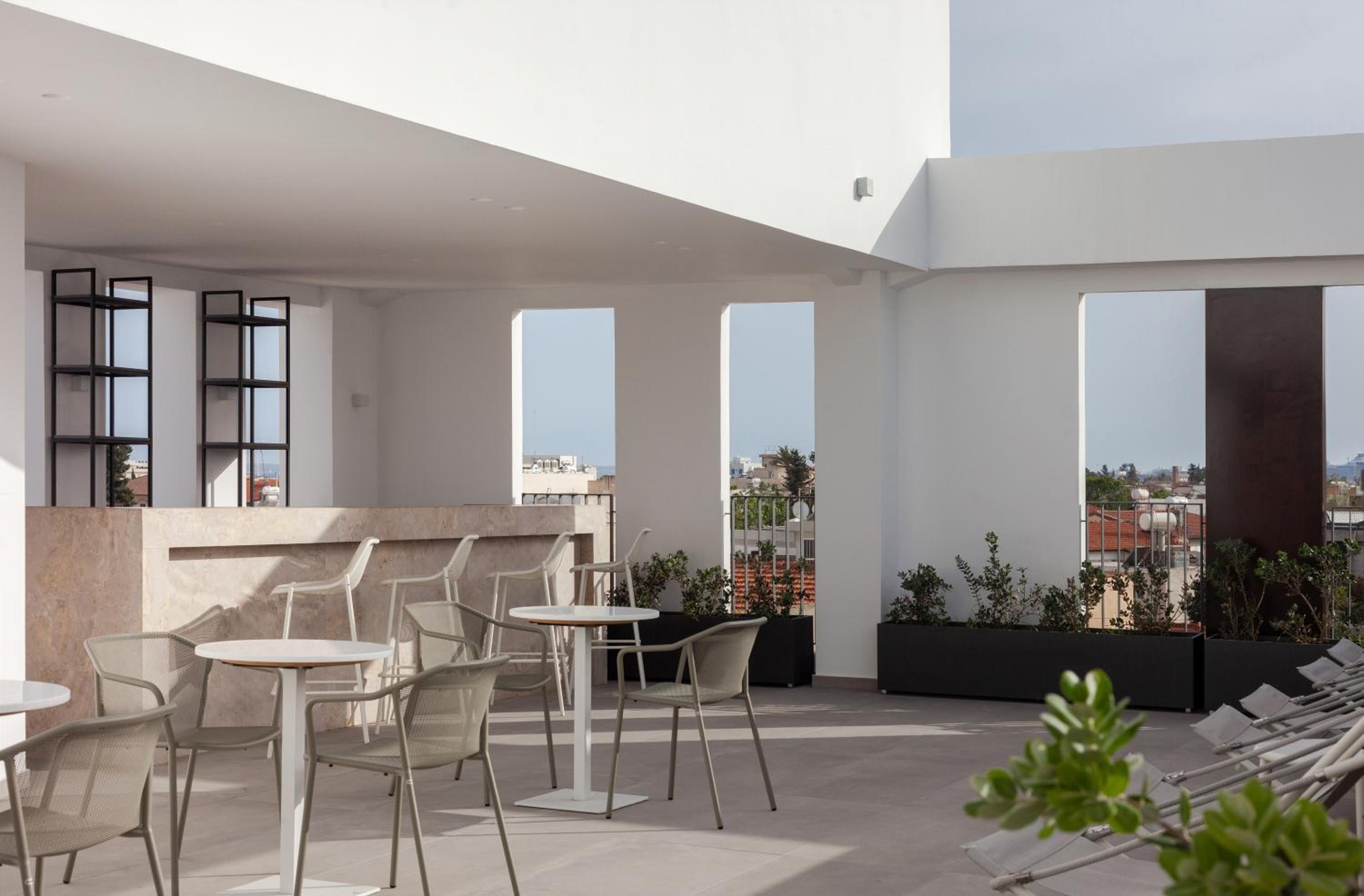 Foto de Alinea Suites Limassol Center