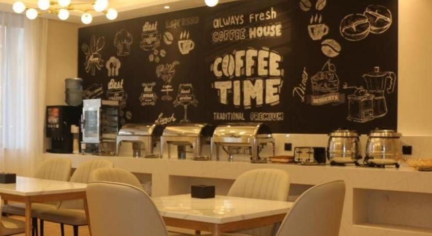 Foto de GreenTree Inn Express Jilin Yushu Gongnong Street Passenger Terminal Station