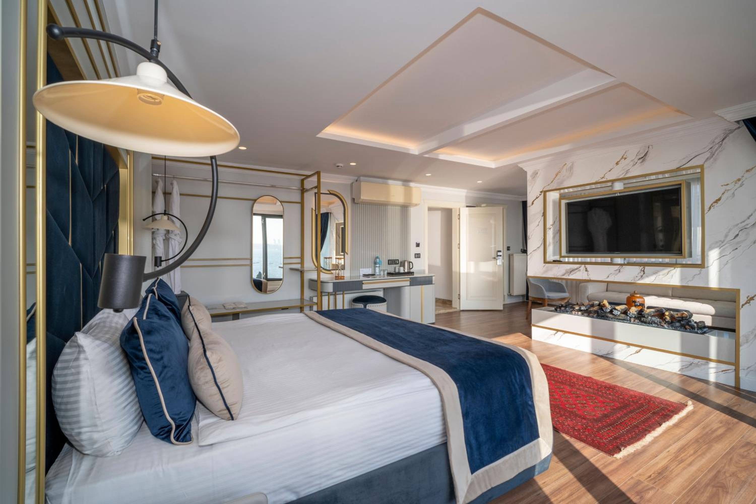 Foto de The Byzantium Suites Hotel & Spa